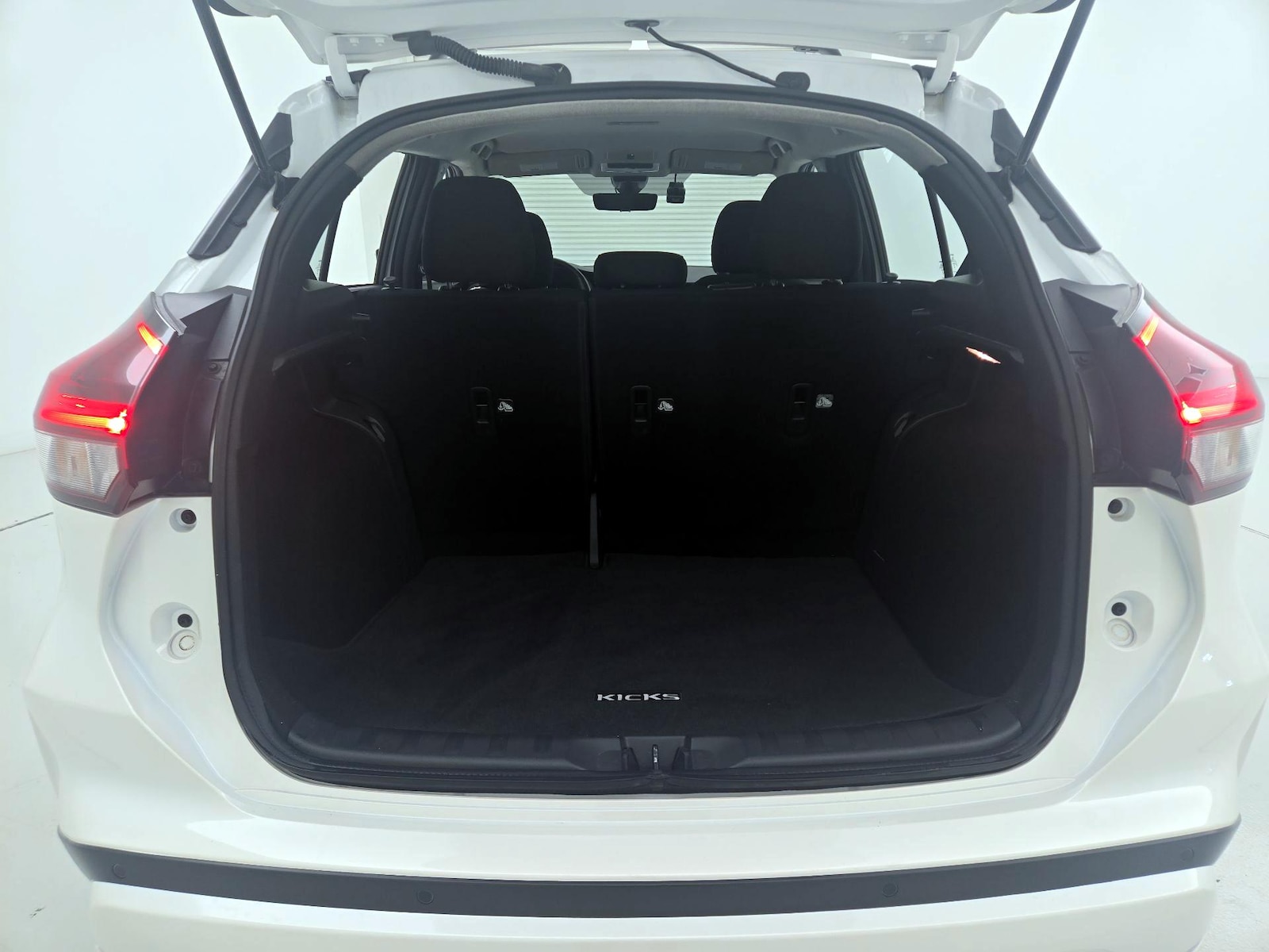 2024 Nissan Kicks SR - Photo 20