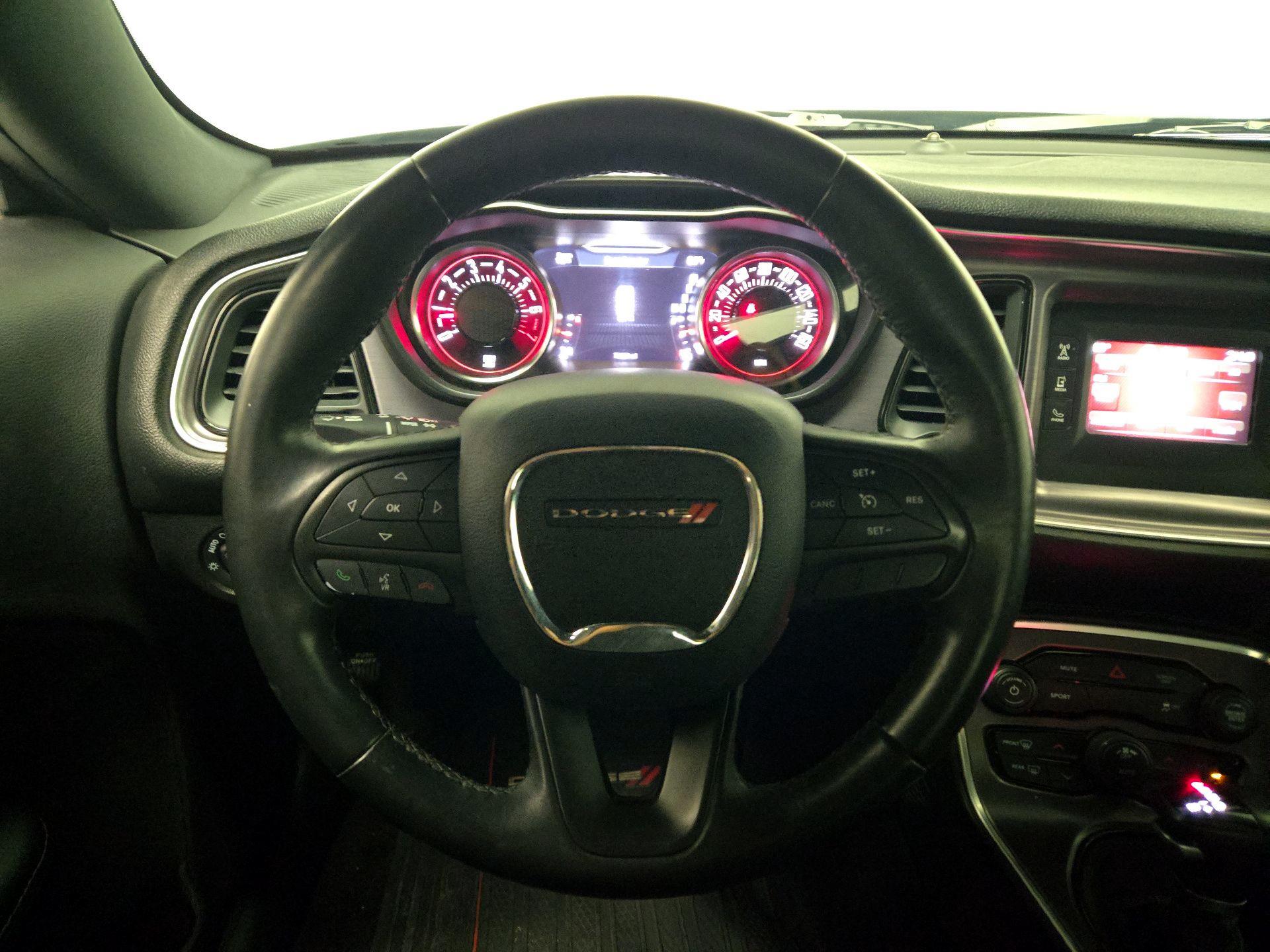 Thumbnail: 2017 Dodge Challenger - 10