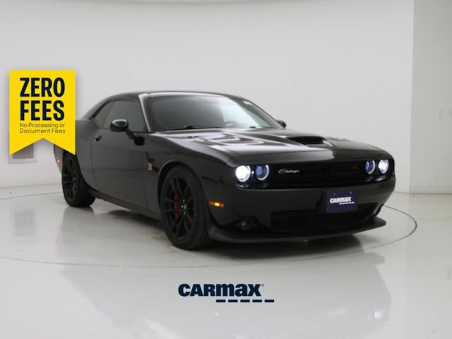 Black 2022 Dodge Challenger Coupe Rear-Wheel Drive Automatic