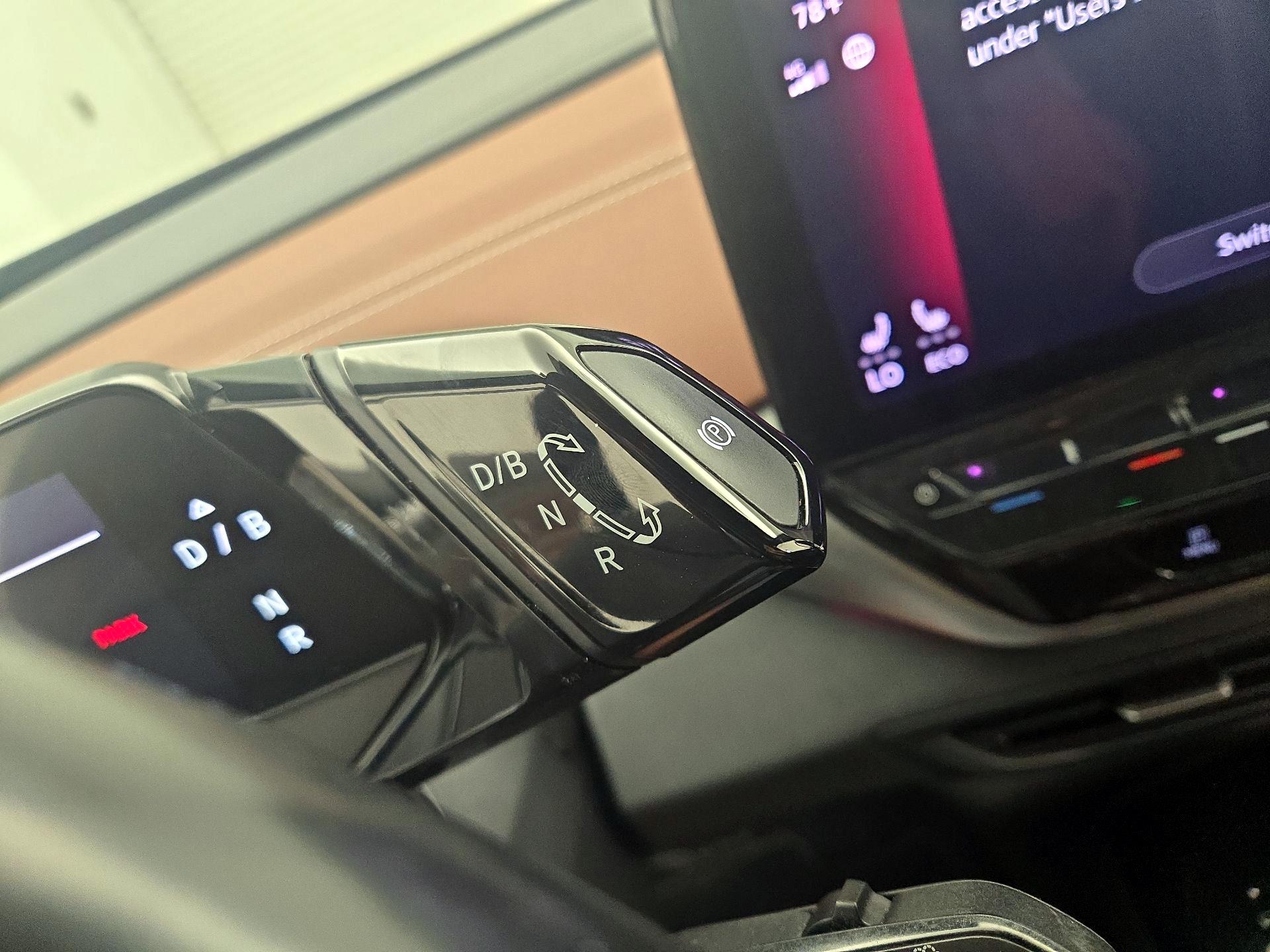 Thumbnail: 2021 Volkswagen ID.4 - 17