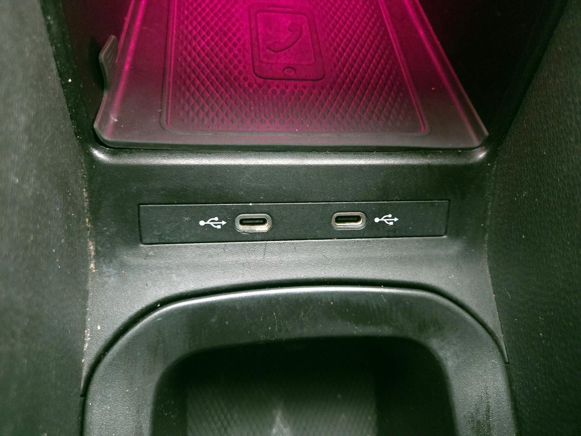 Thumbnail: 2021 Volkswagen ID.4 - 18