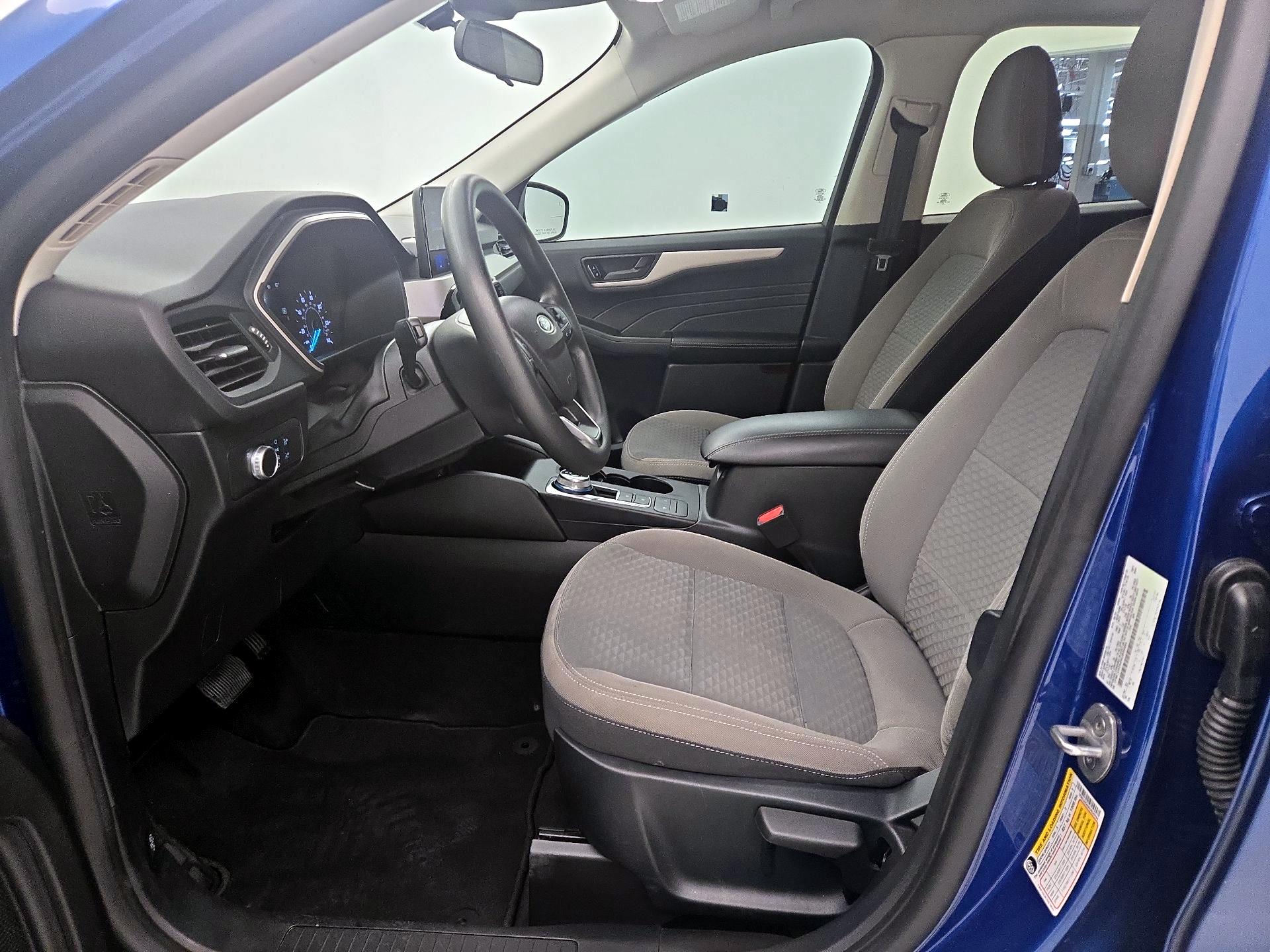 Thumbnail: 2022 Ford Escape - 9