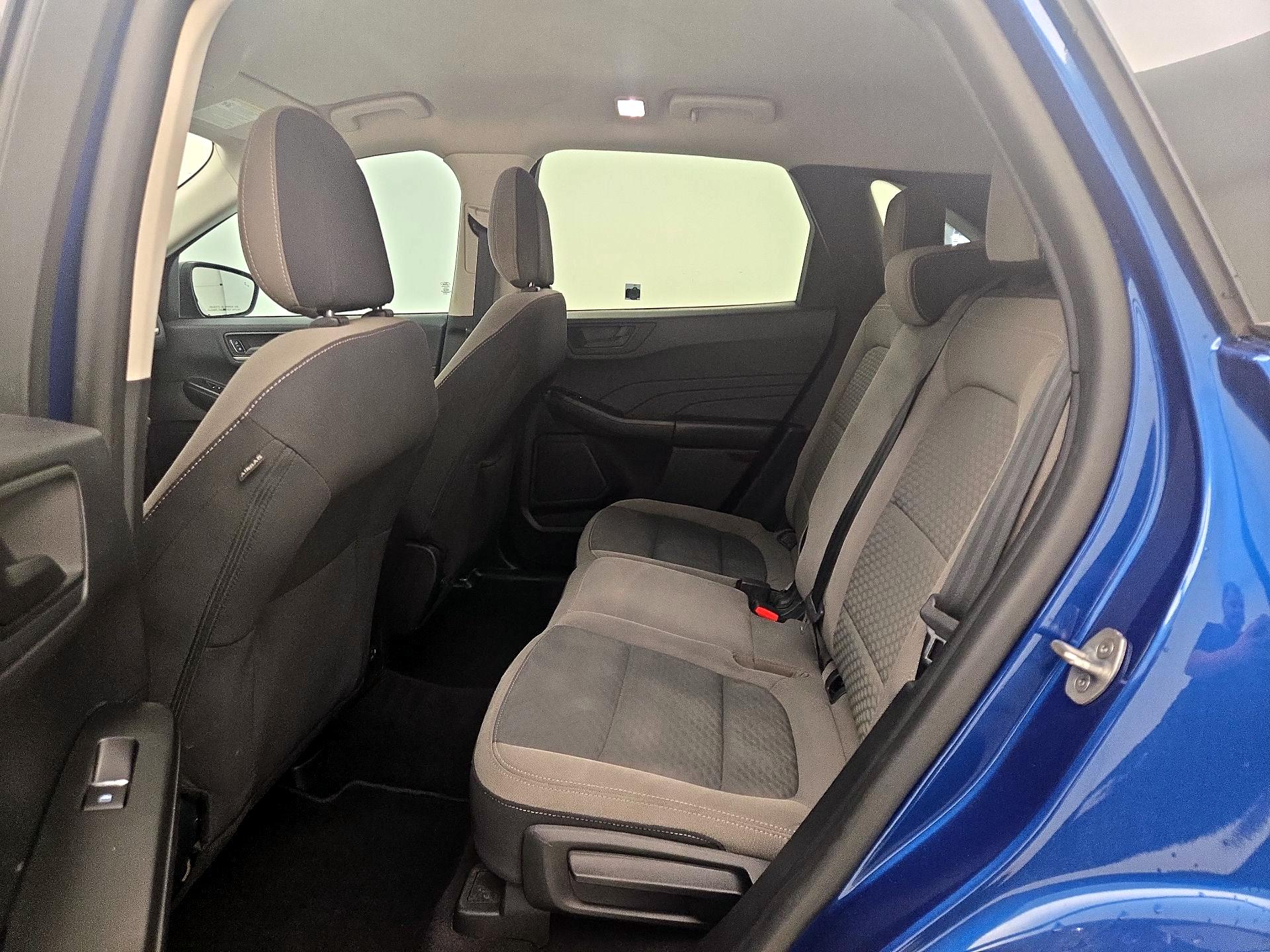 Thumbnail: 2022 Ford Escape - 17