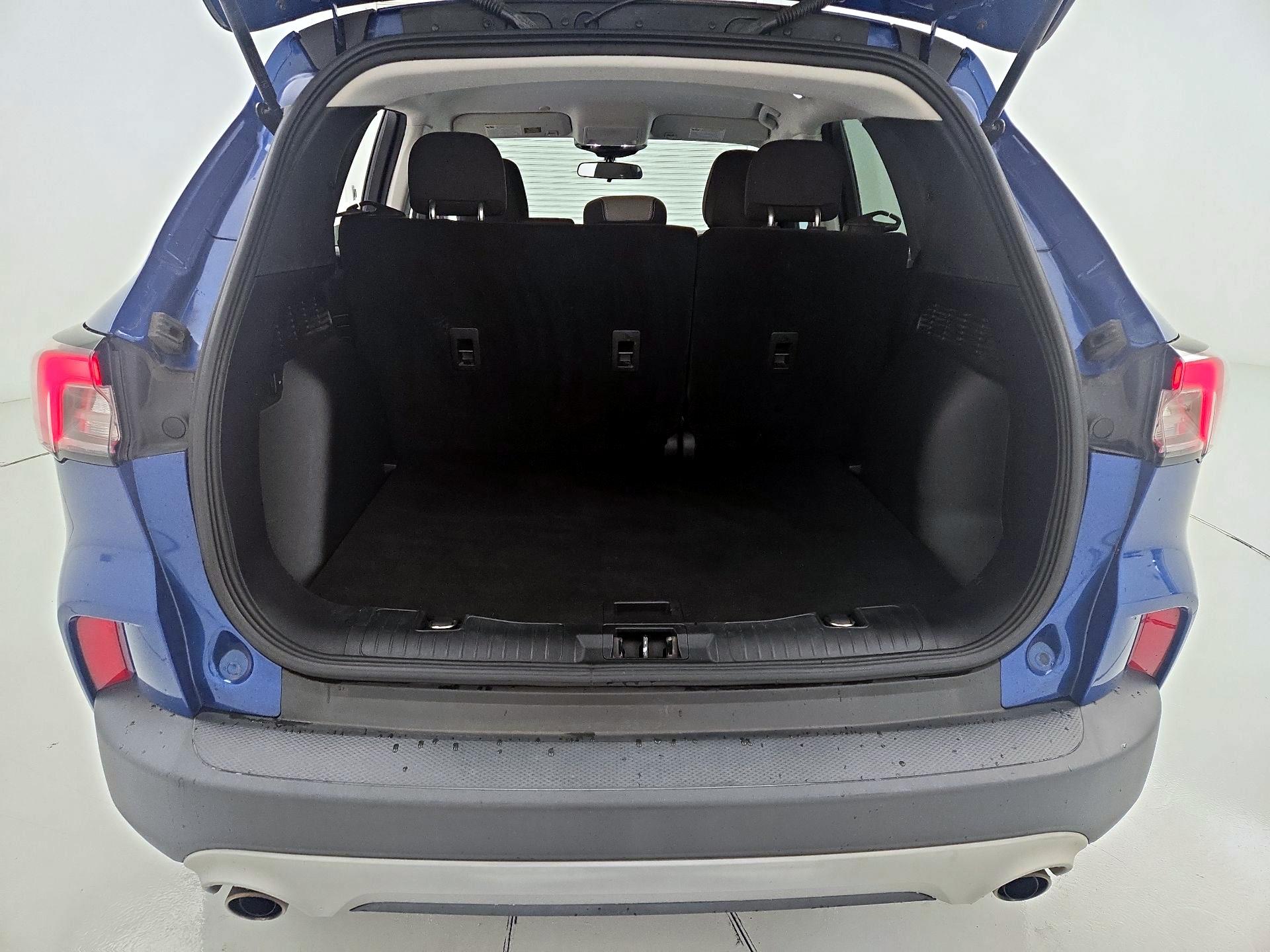 Thumbnail: 2022 Ford Escape - 18