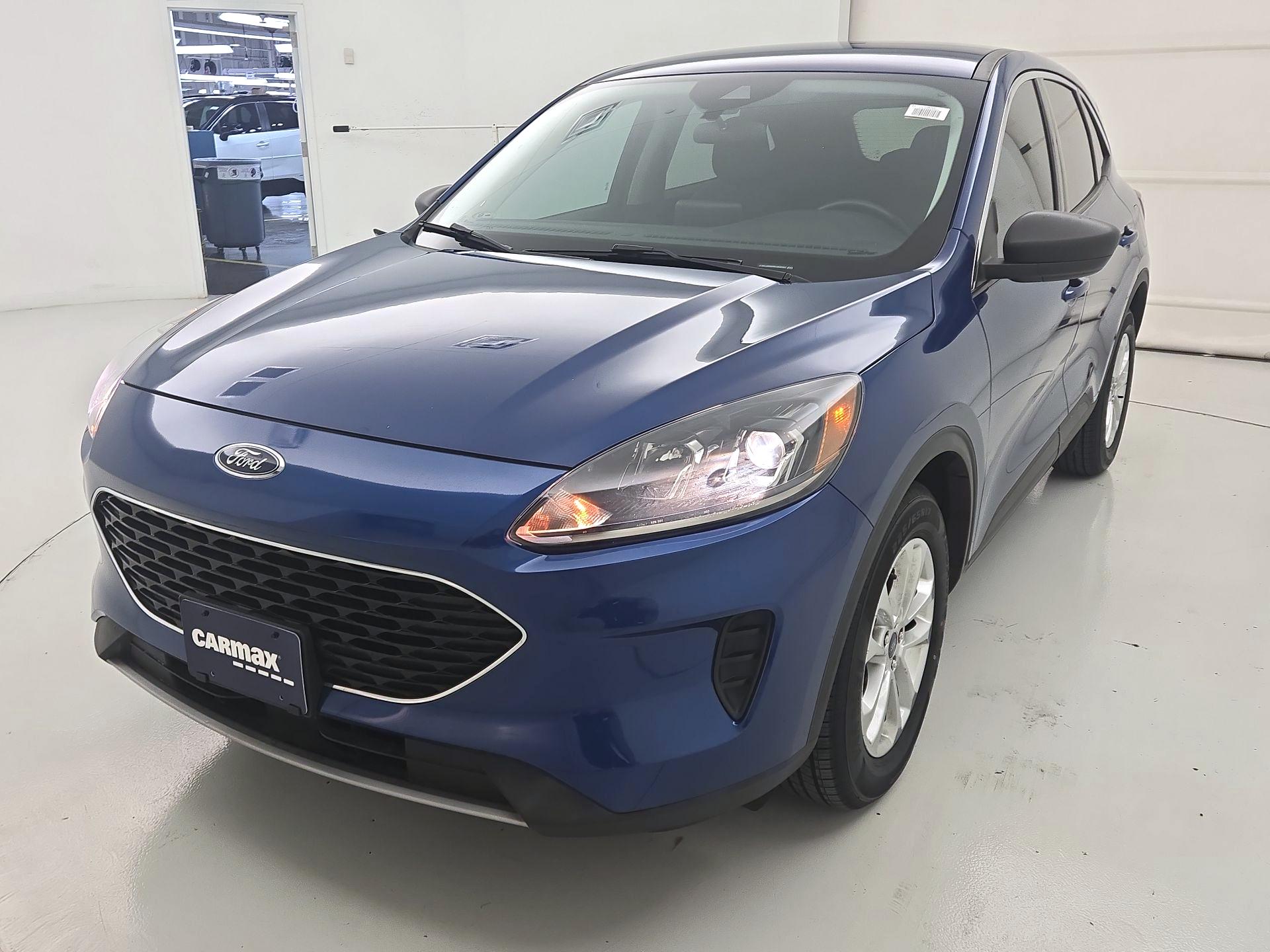Thumbnail: 2022 Ford Escape - 3