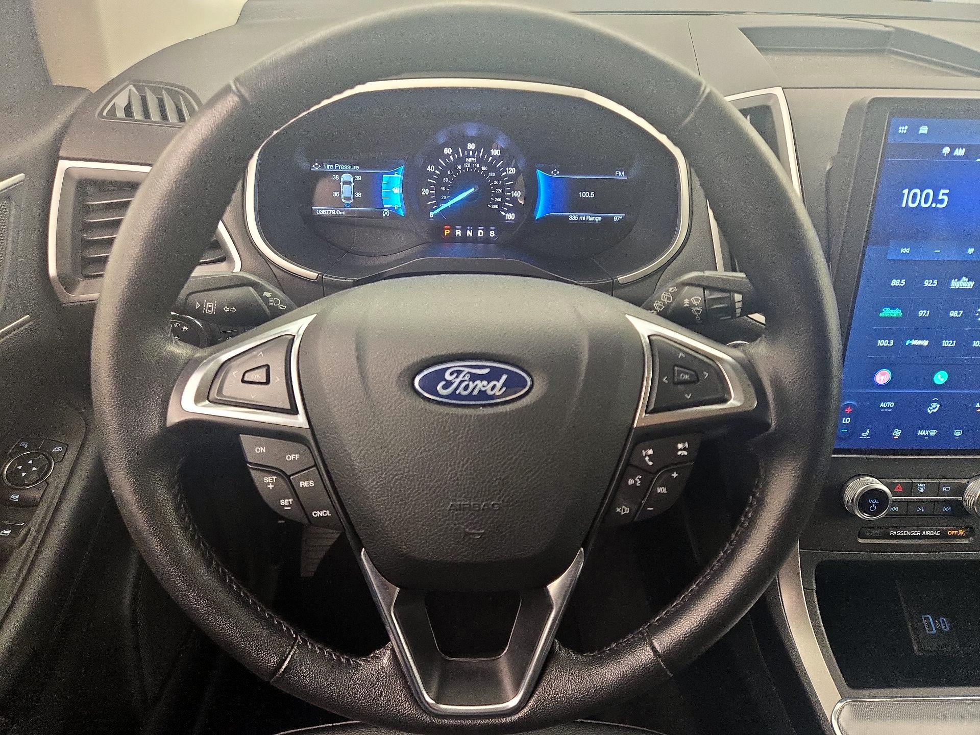 Thumbnail: 2021 Ford Edge - 10