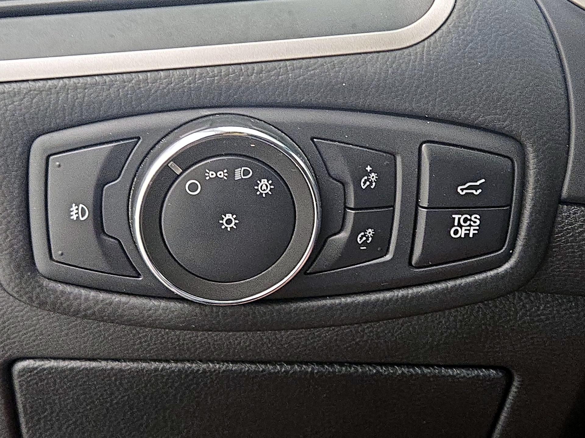 Thumbnail: 2021 Ford Edge - 13