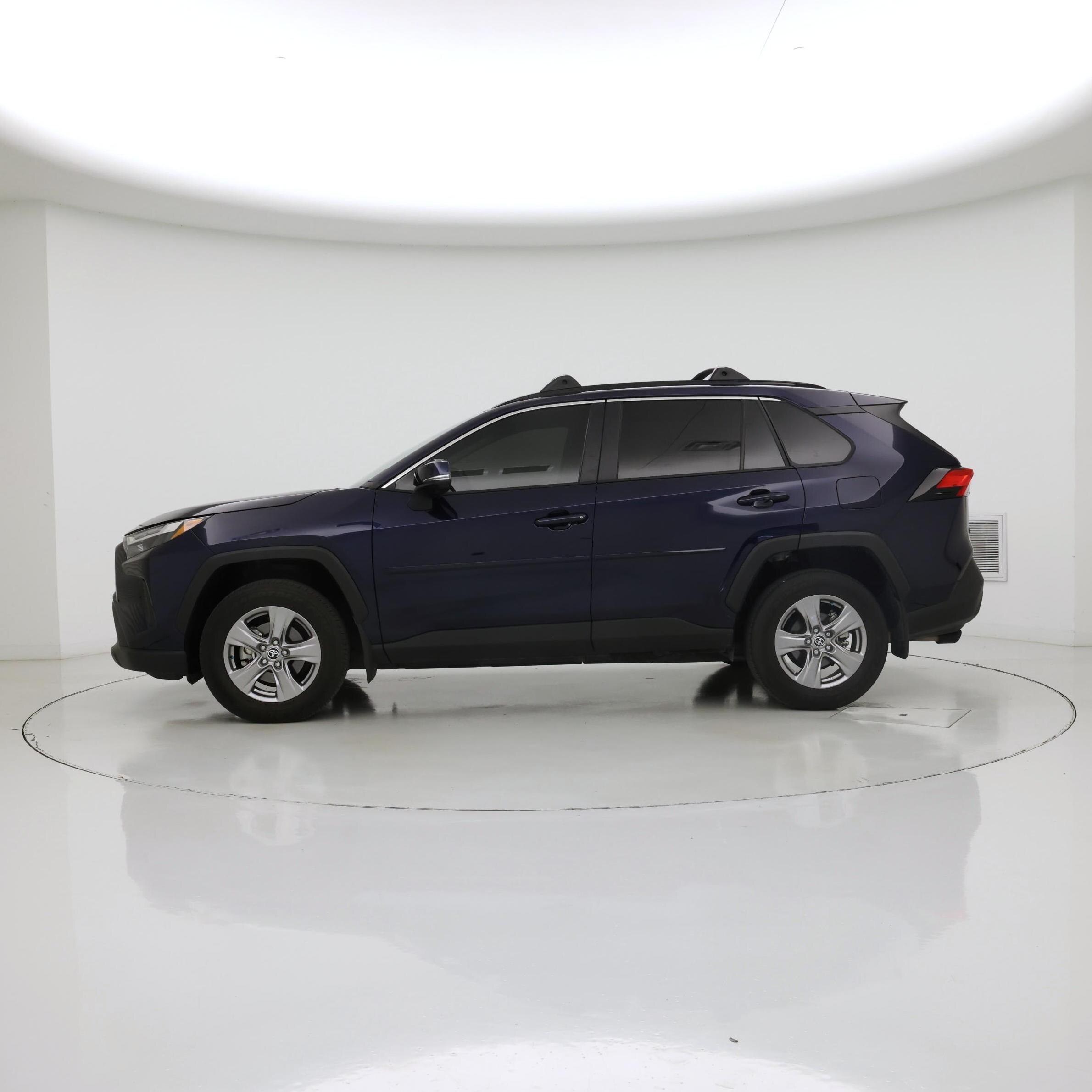 Thumbnail: 2025 Toyota RAV4 - 3