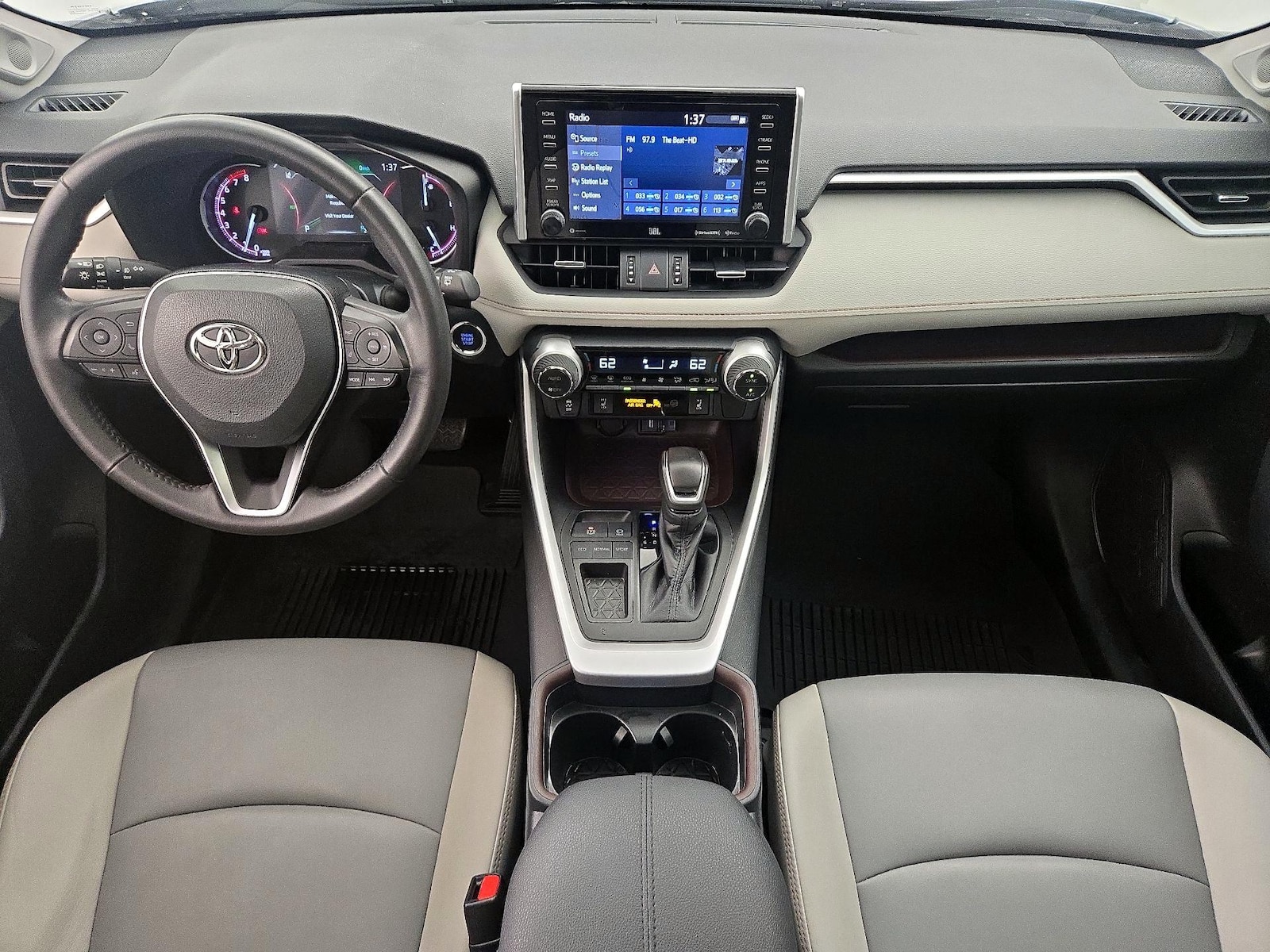 2021 Toyota RAV4 Limited - Photo 10