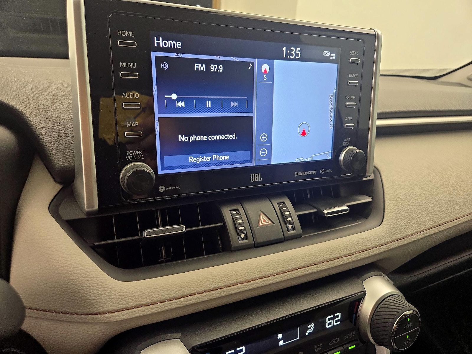 2021 Toyota RAV4 Limited - Photo 17