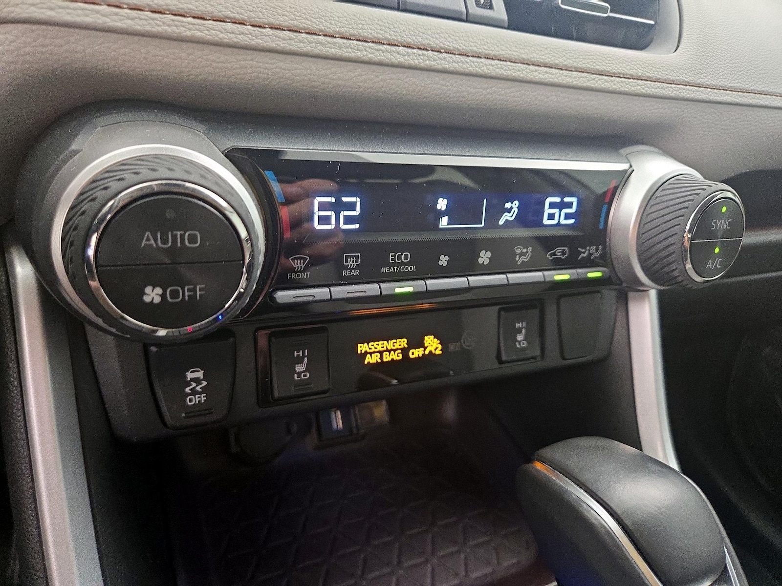 2021 Toyota RAV4 Limited - Photo 18