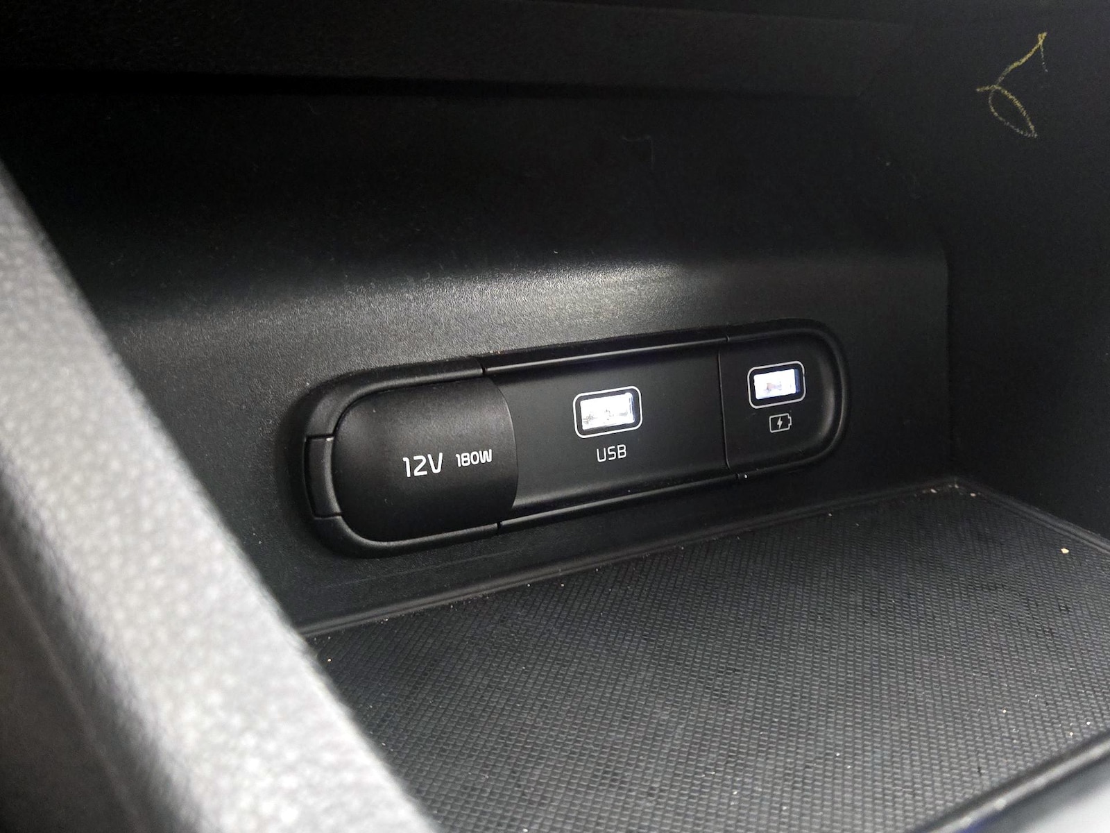 2023 Kia K5 LXS - Photo 19