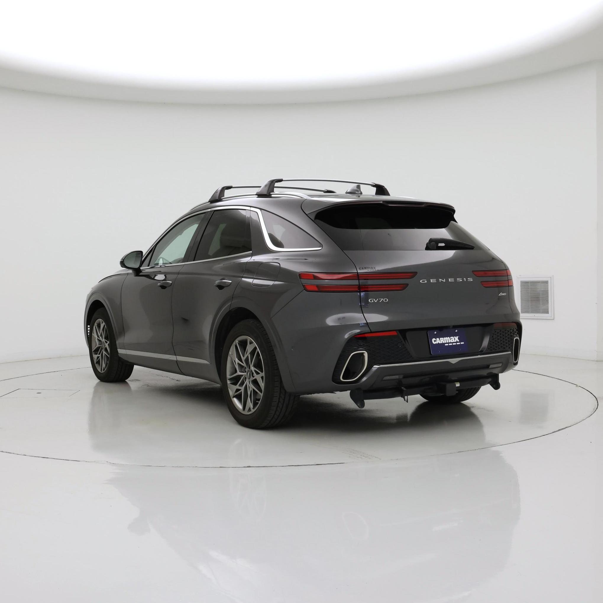 Thumbnail: 2022 Genesis GV70 - 2
