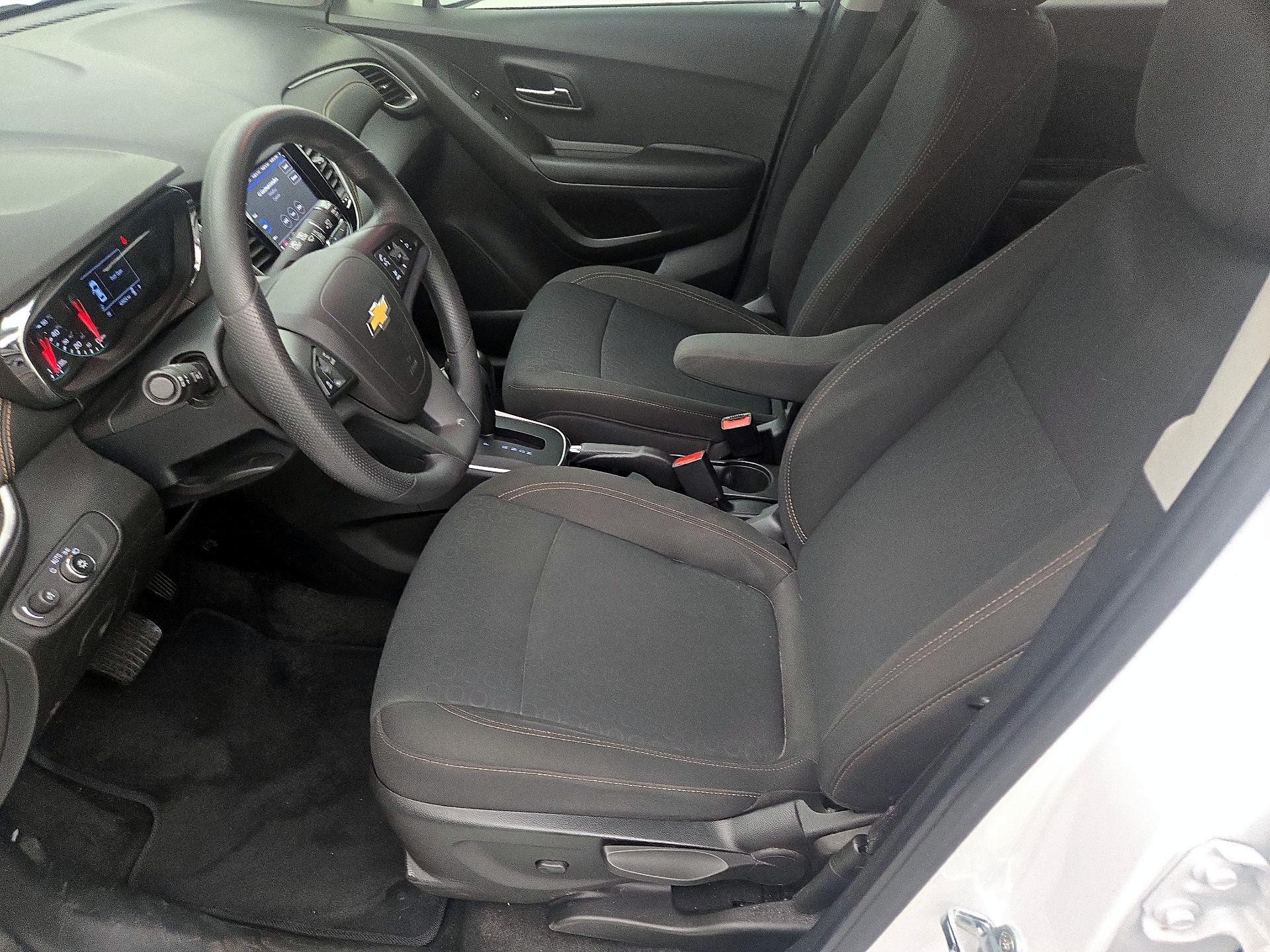 Thumbnail: 2021 Chevrolet Trax - 9
