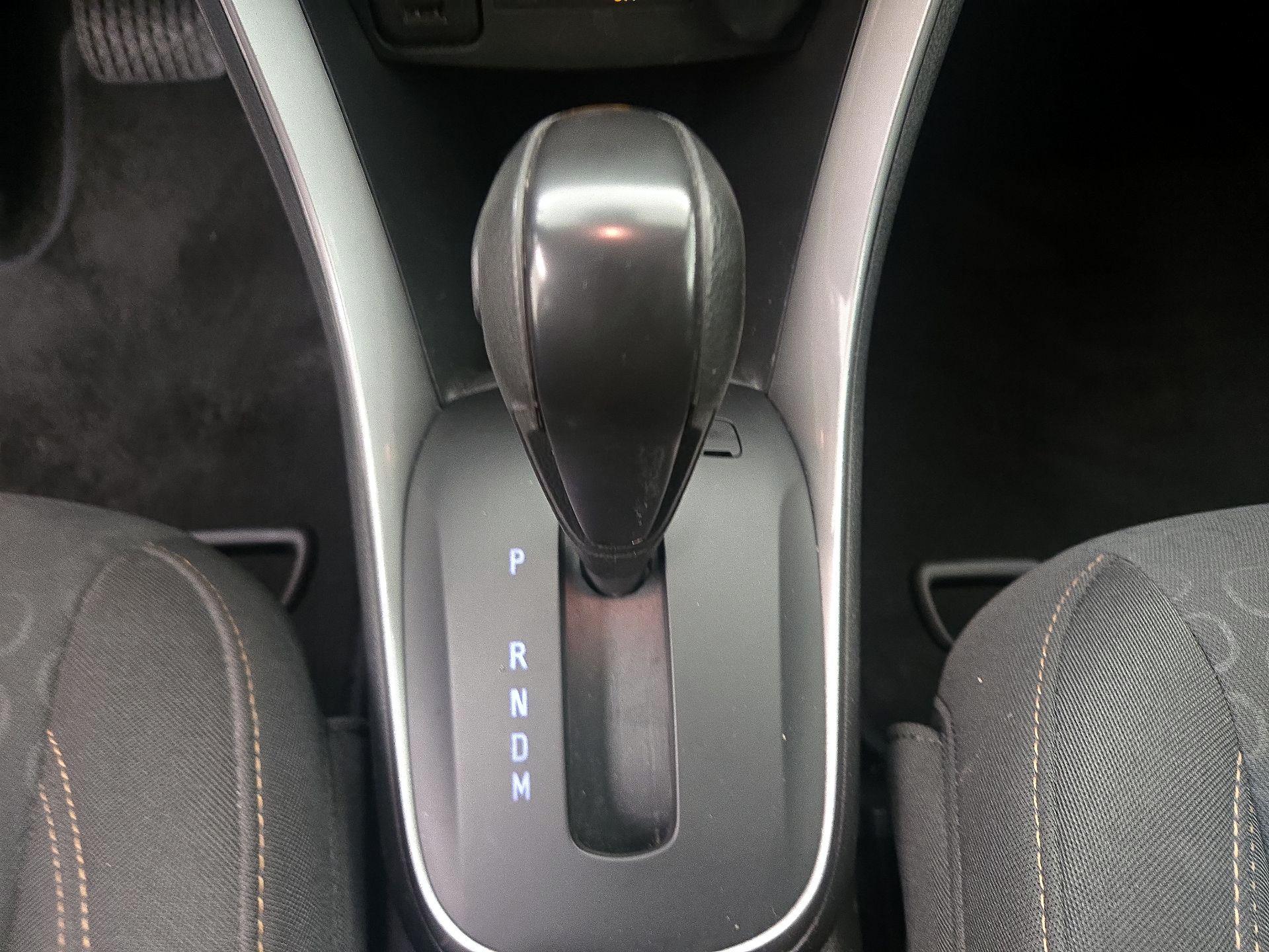 Thumbnail: 2021 Chevrolet Trax - 15