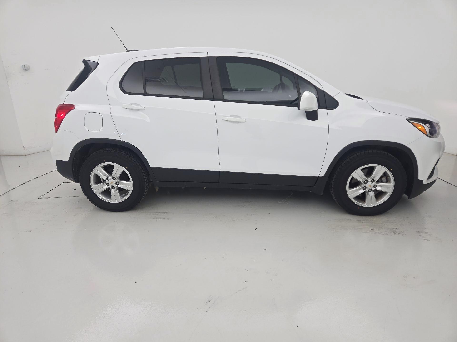 Thumbnail: 2021 Chevrolet Trax - 4