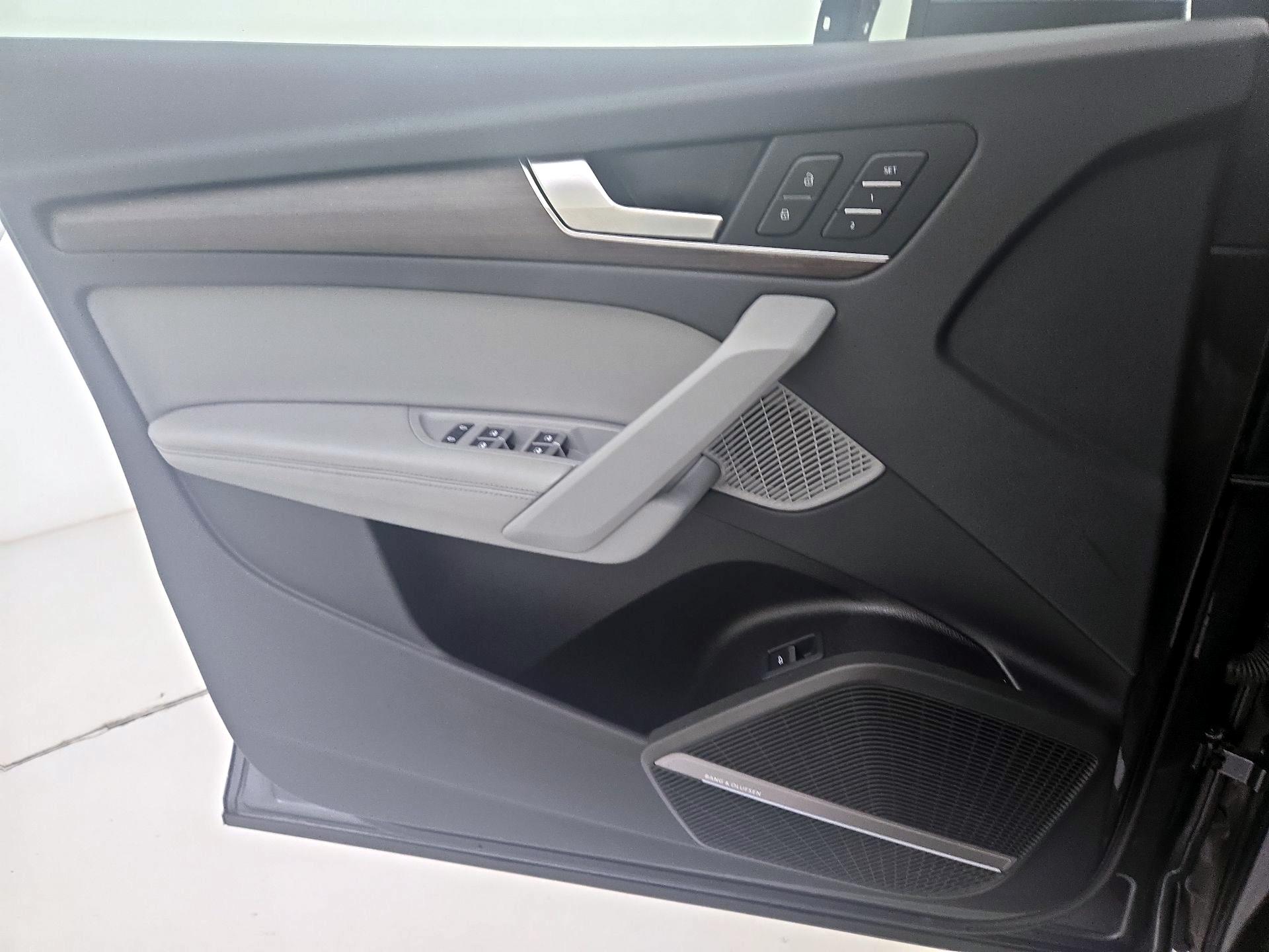 Thumbnail: 2023 Audi Q5 - 12
