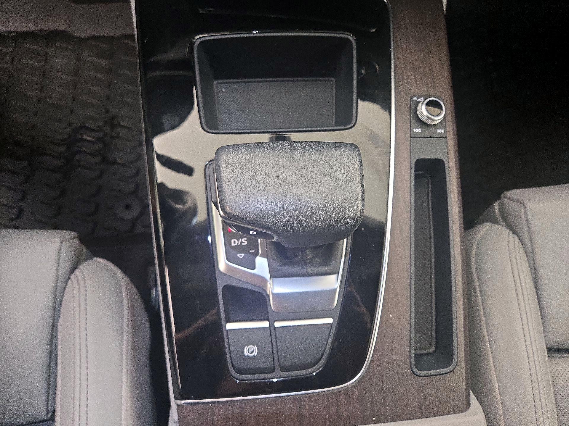 Thumbnail: 2023 Audi Q5 - 18
