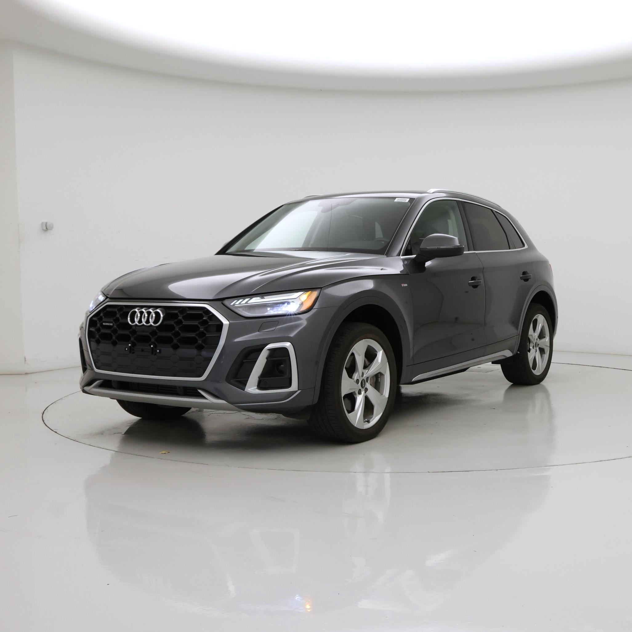 Thumbnail: 2023 Audi Q5 - 4