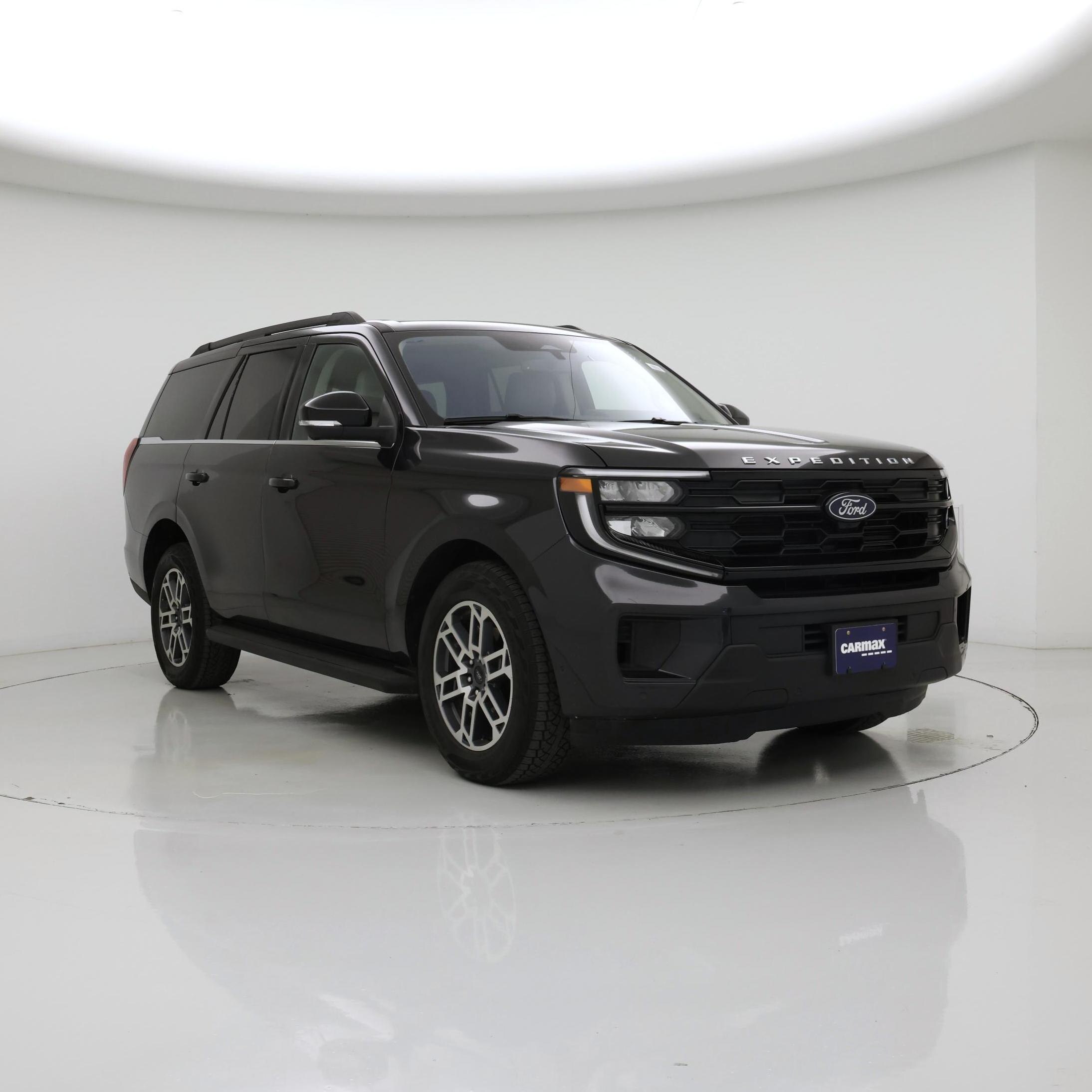 Gray 2025 Ford Expedition SUV / Crossover Four-Wheel Drive Automatic