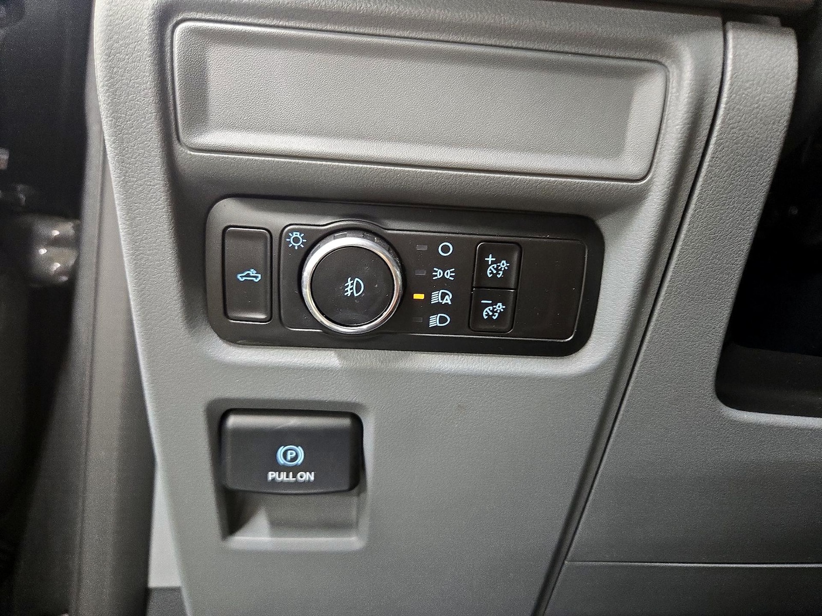 2024 Ford F-150 XLT - Photo 14