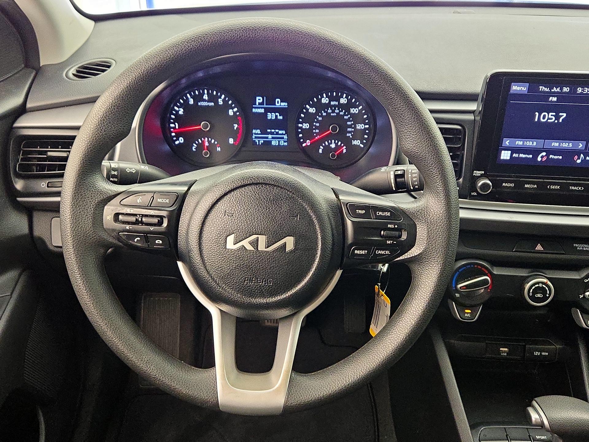 Thumbnail: 2023 Kia Rio - 10