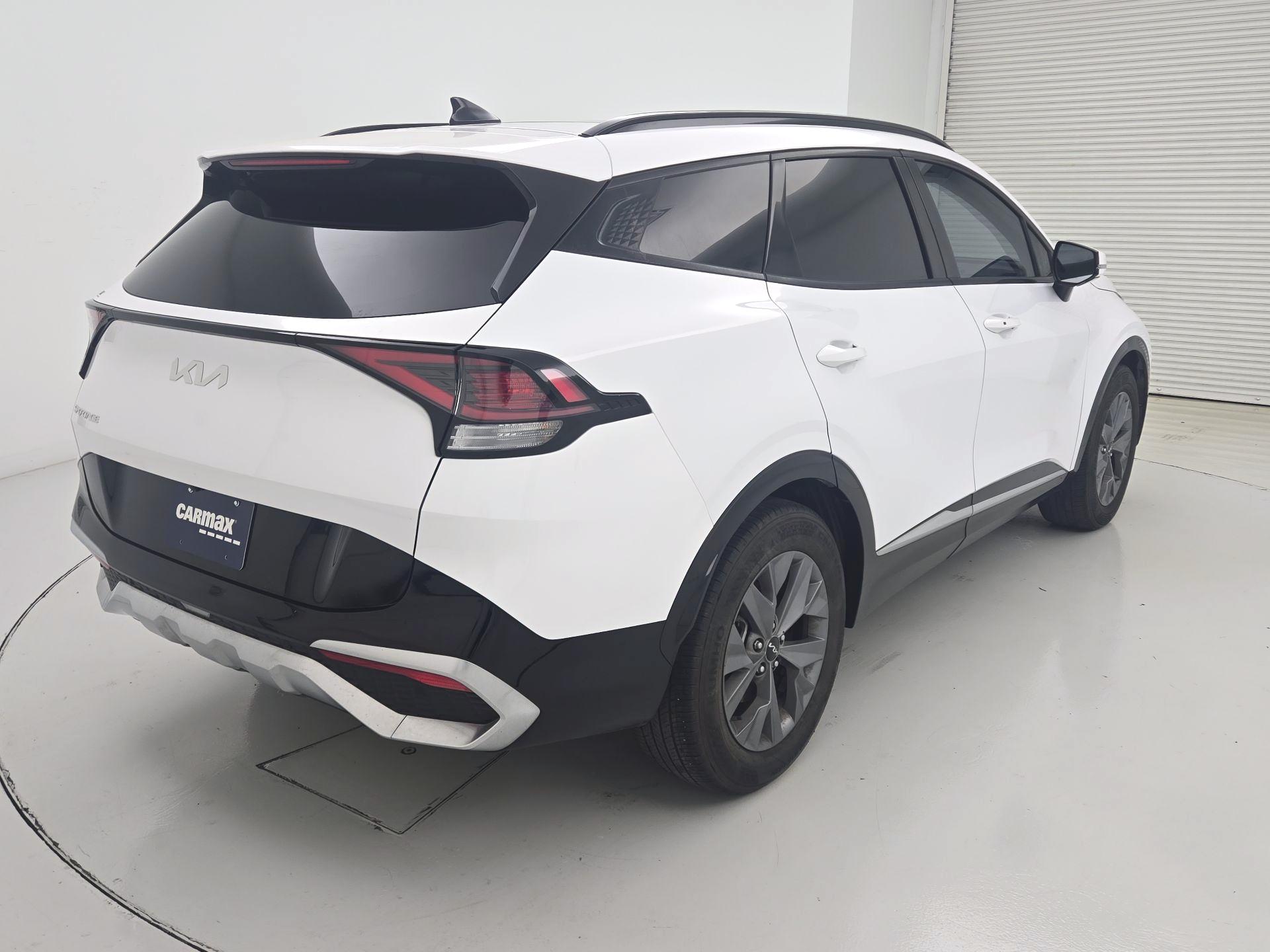 Thumbnail: 2023 Kia Sportage - 5