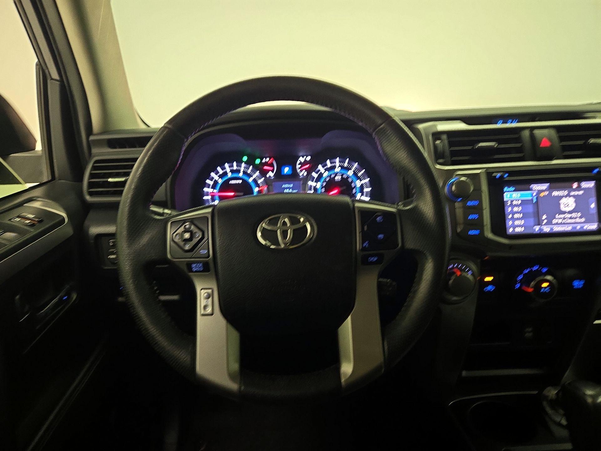 Thumbnail: 2019 Toyota 4Runner - 10