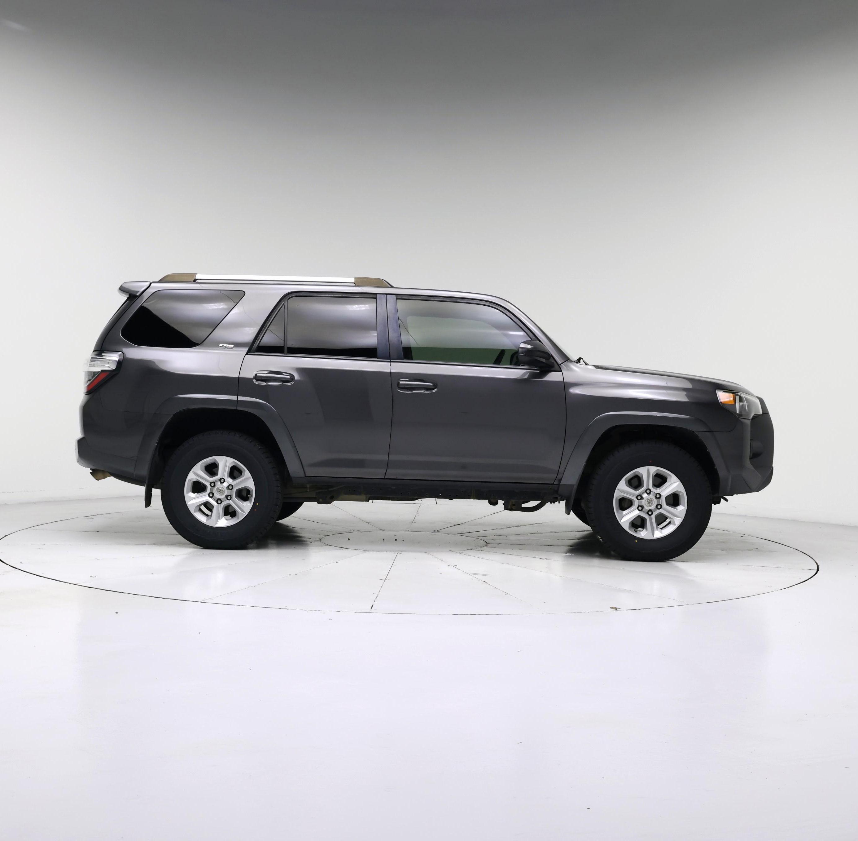 Thumbnail: 2019 Toyota 4Runner - 7
