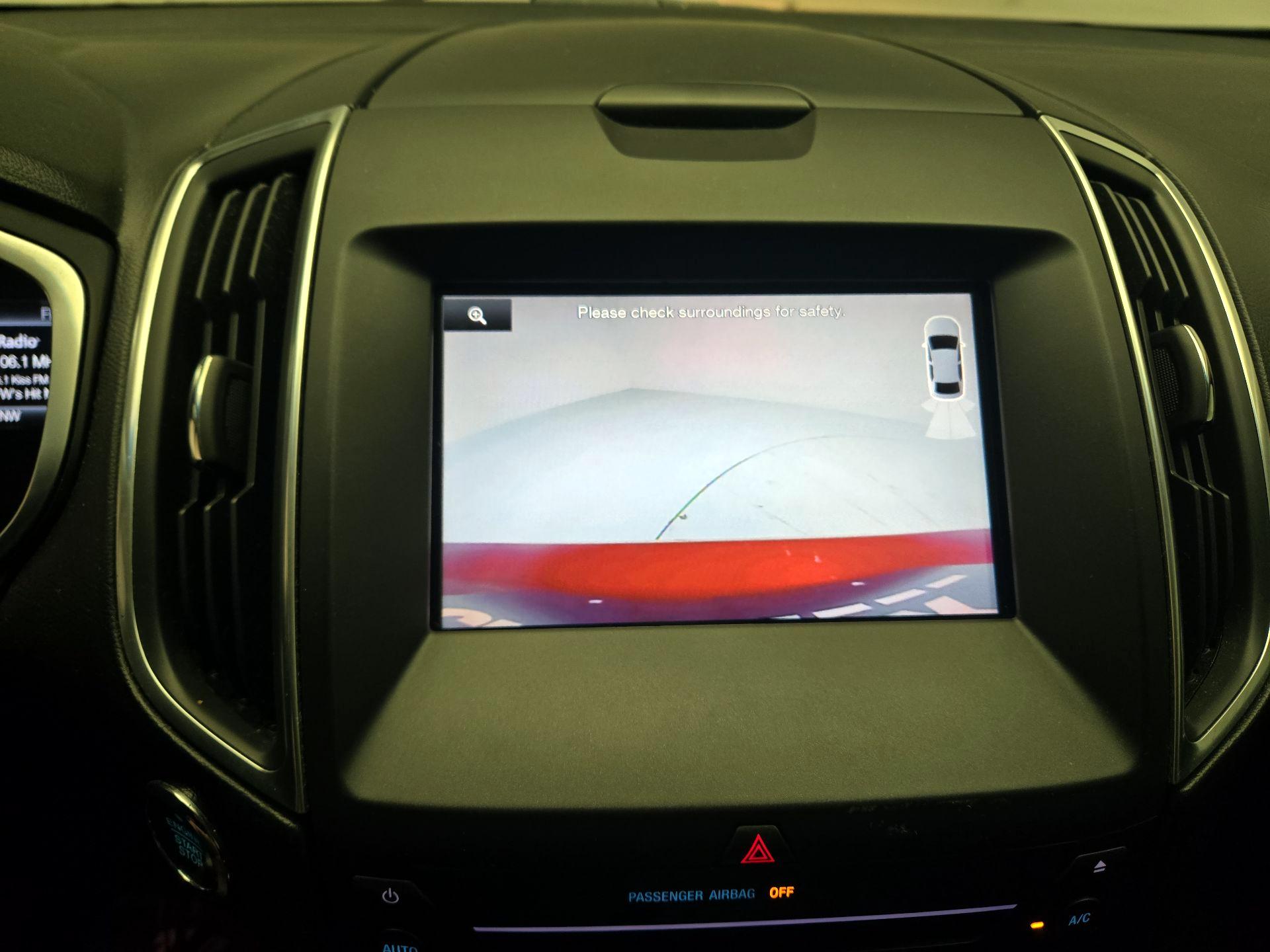 Thumbnail: 2015 Ford Edge - 13