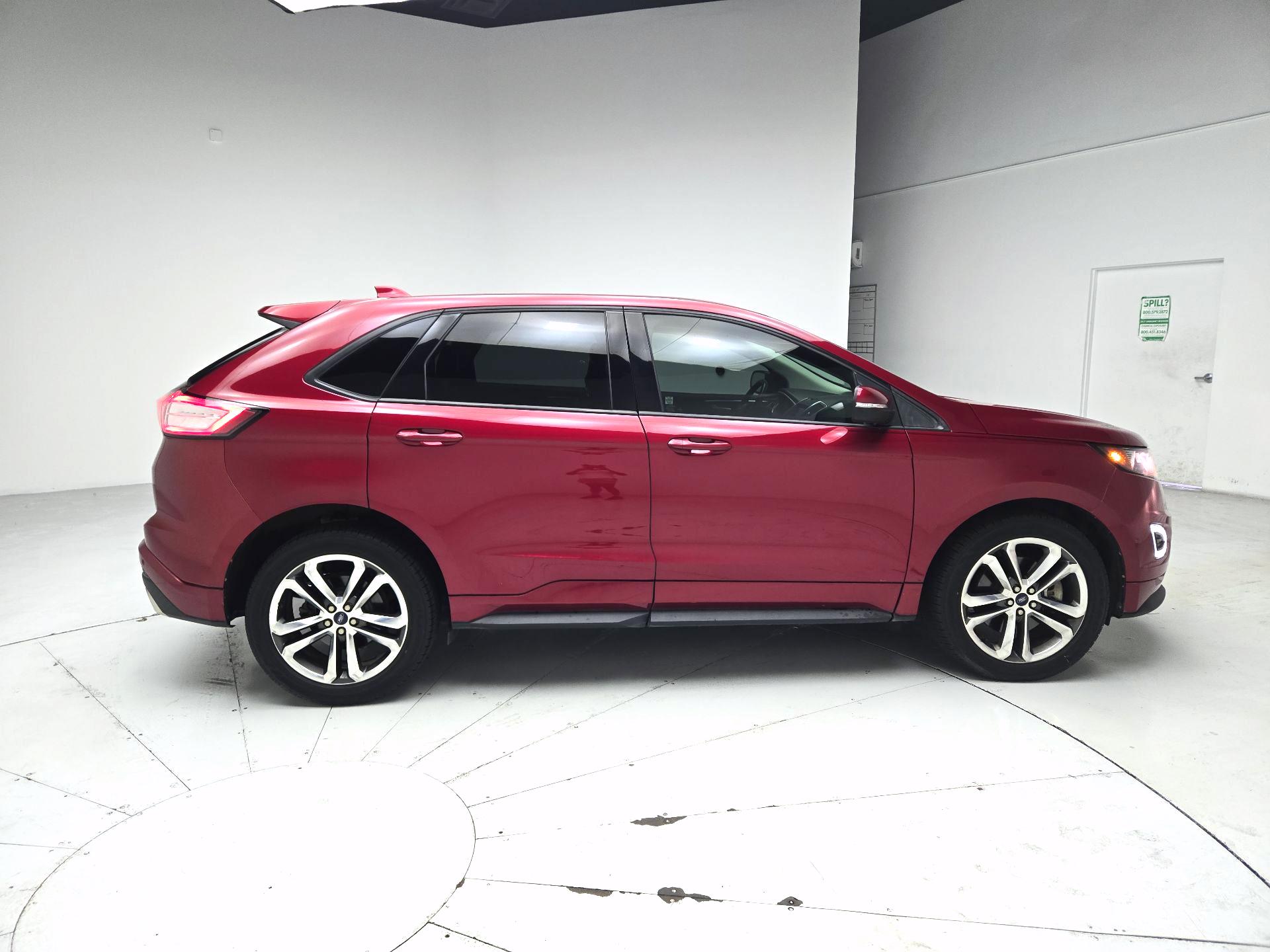 Thumbnail: 2015 Ford Edge - 4