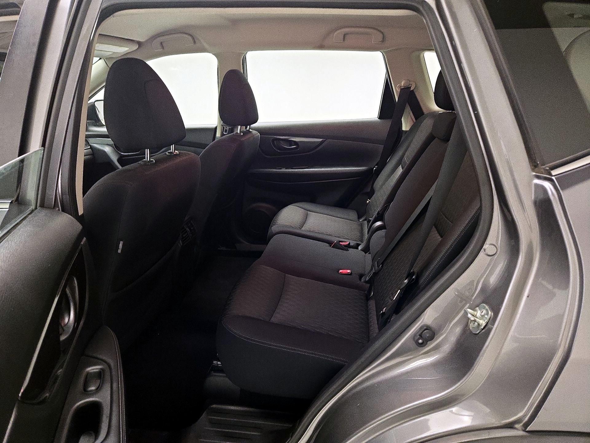 Thumbnail: 2020 Nissan Rogue - 17