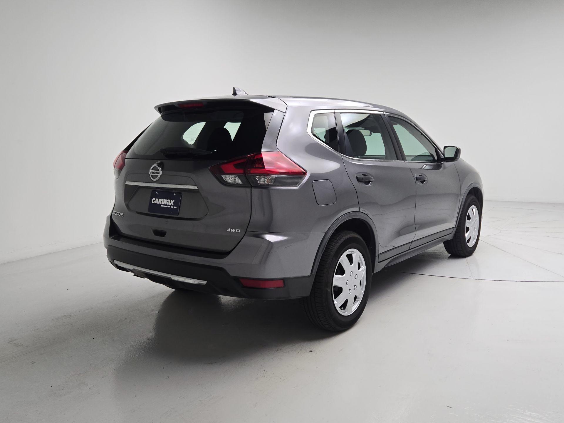Thumbnail: 2020 Nissan Rogue - 5