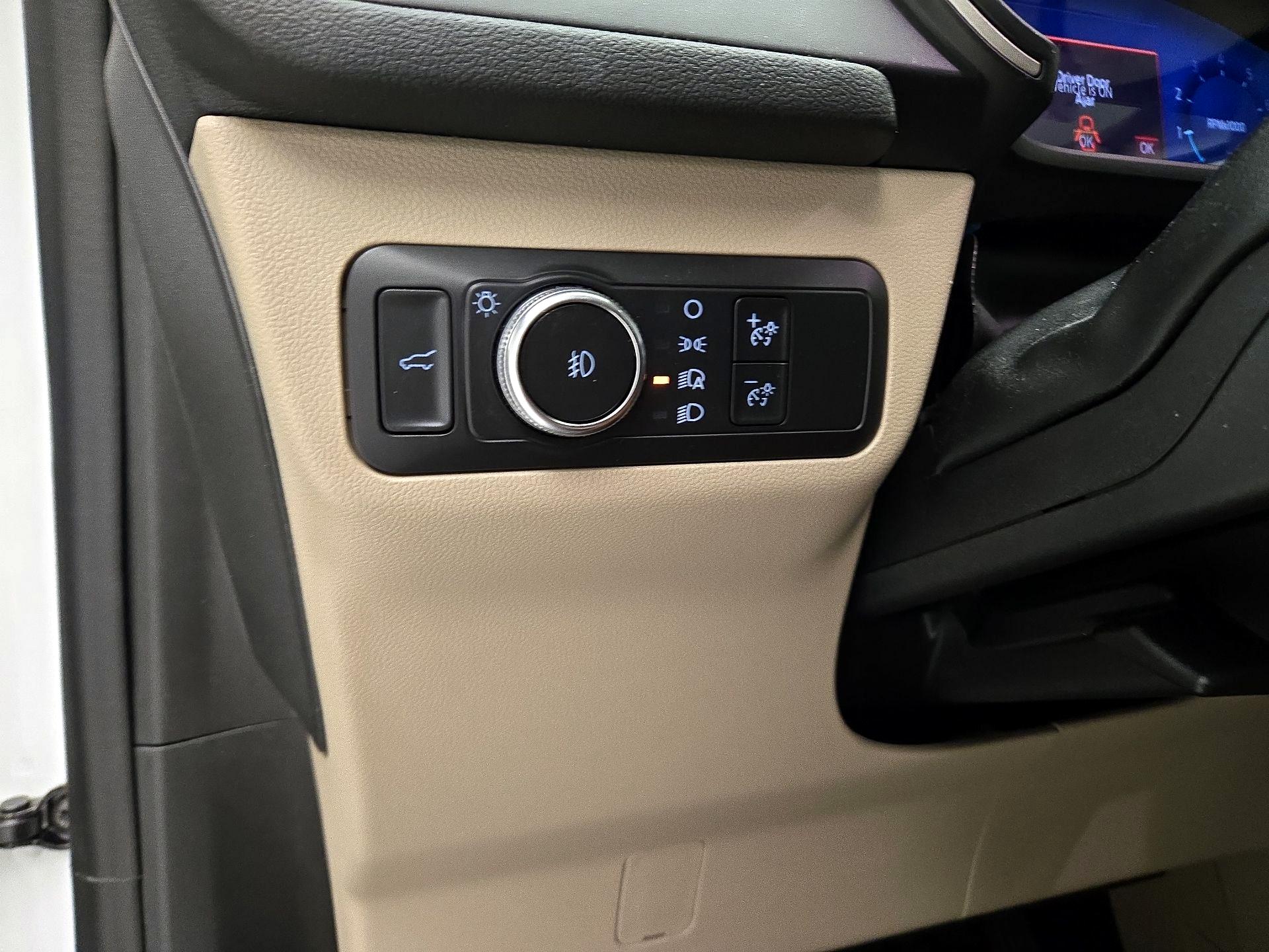 Thumbnail: 2021 Ford Escape - 13