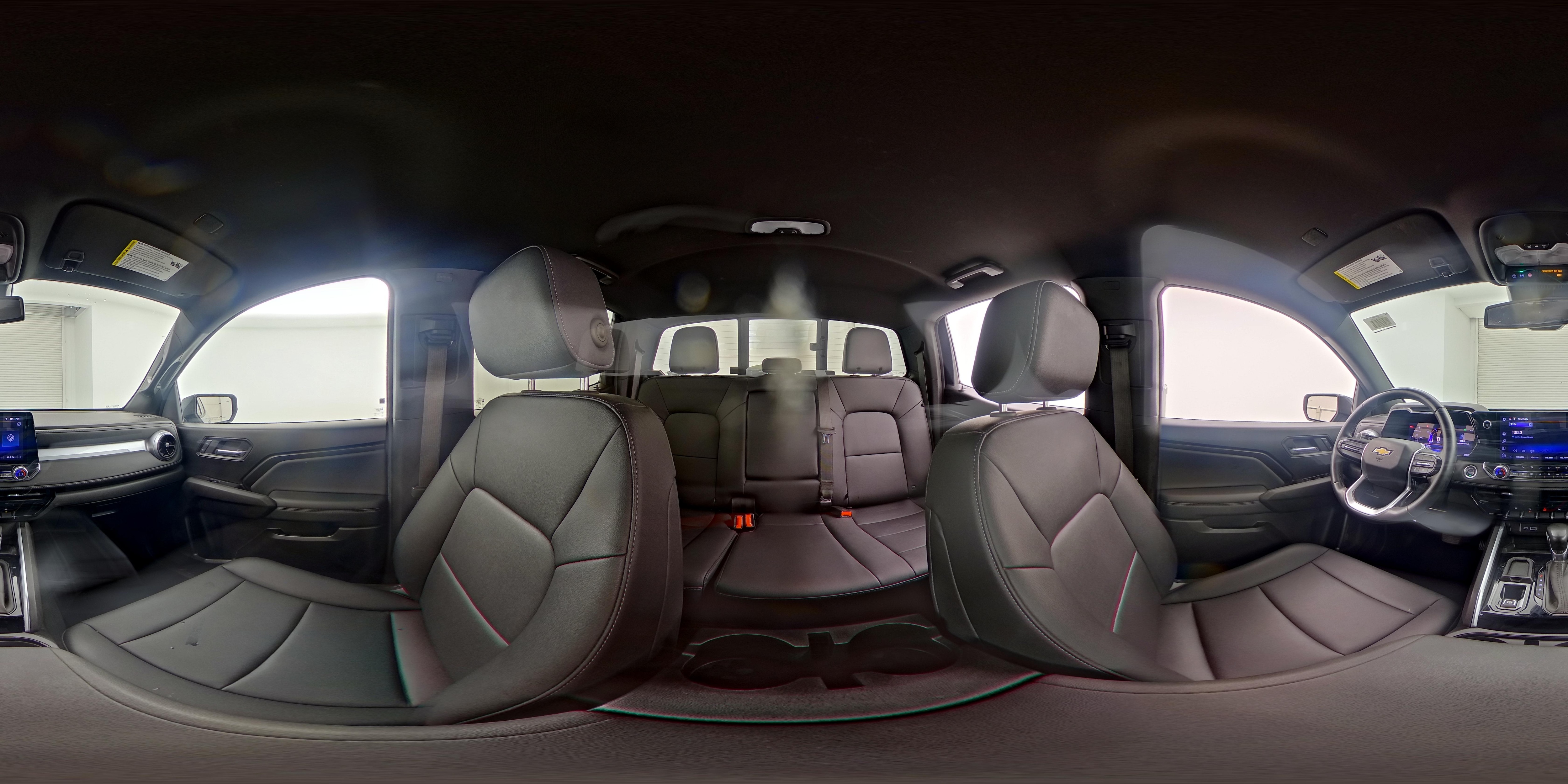 2025 Chevrolet Colorado LT - Photo 24