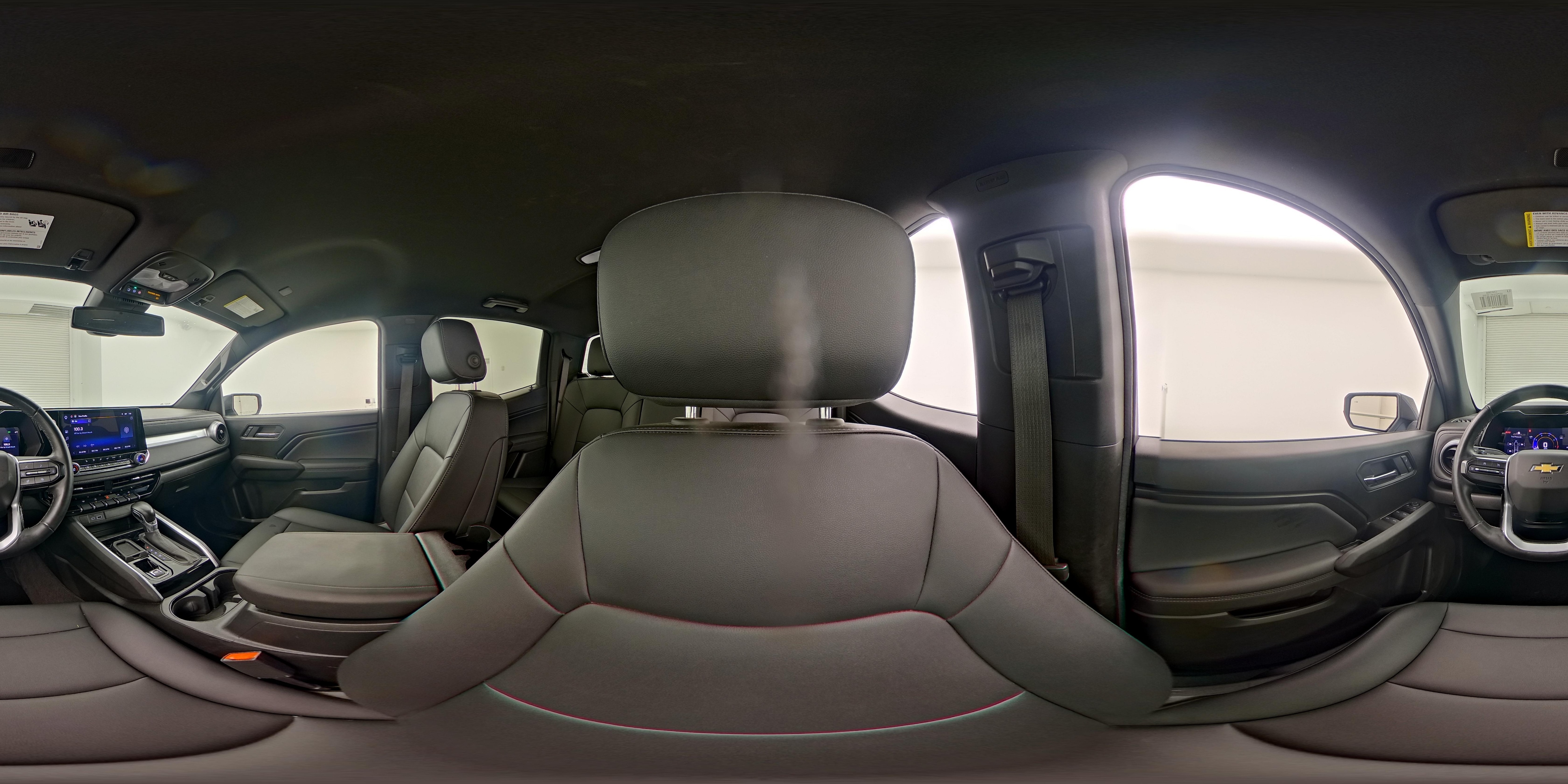2025 Chevrolet Colorado LT - Photo 26