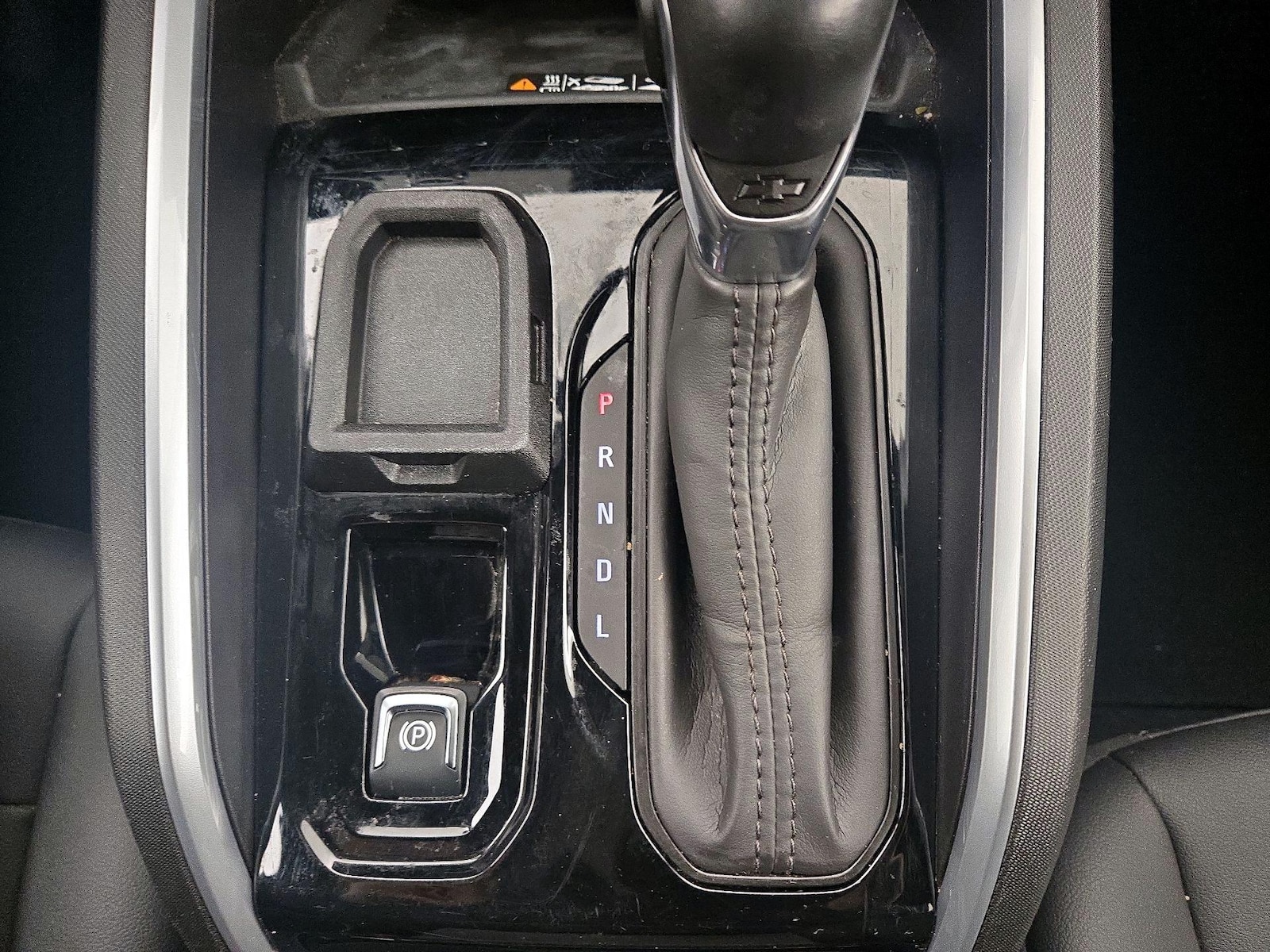 2025 Chevrolet Colorado LT - Photo 18