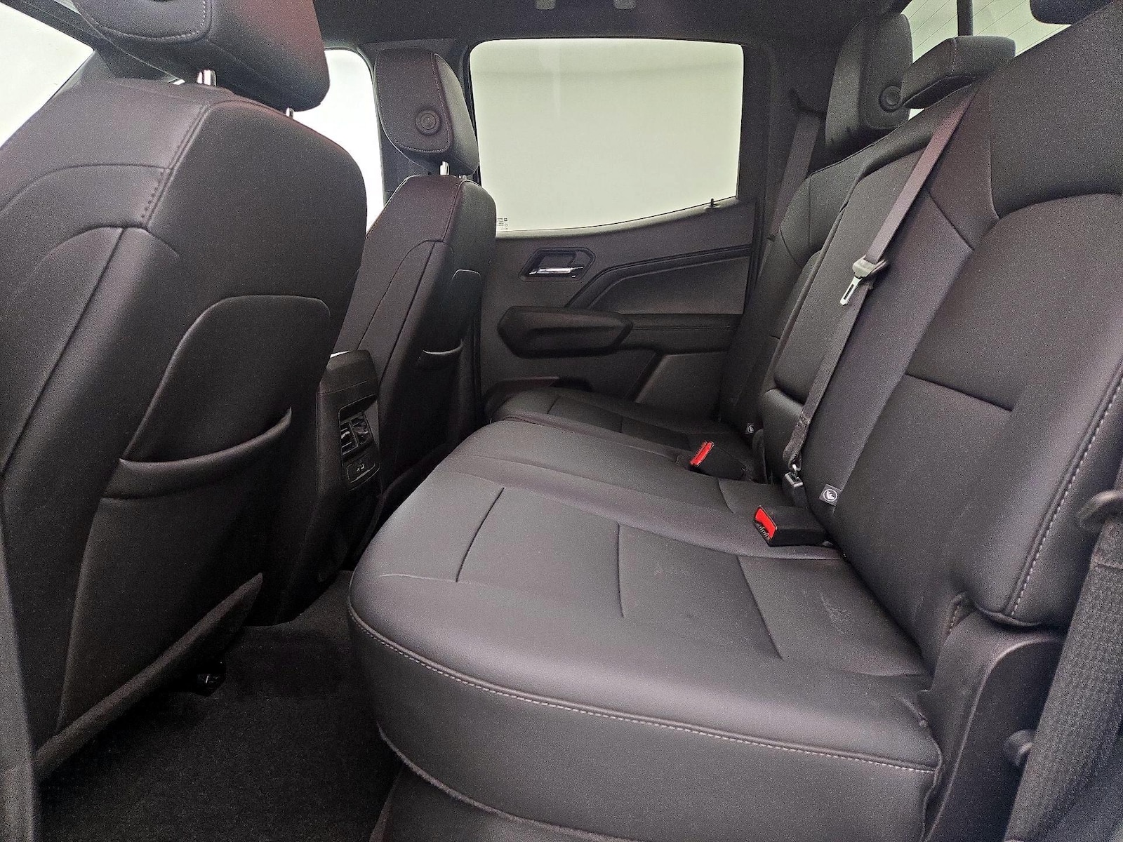 2025 Chevrolet Colorado LT - Photo 20