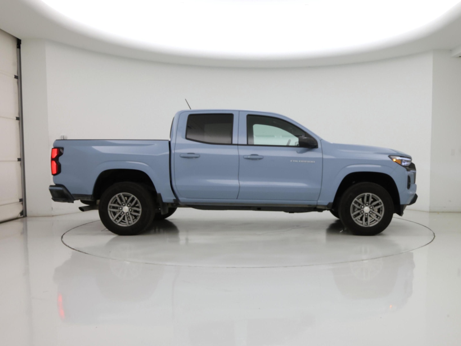 2025 Chevrolet Colorado LT - Photo 8