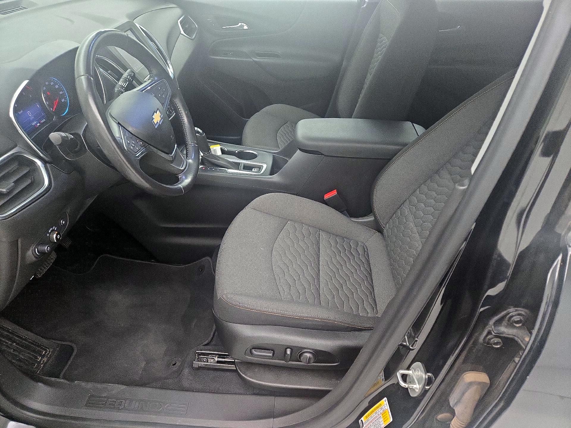 Thumbnail: 2021 Chevrolet Equinox - 11