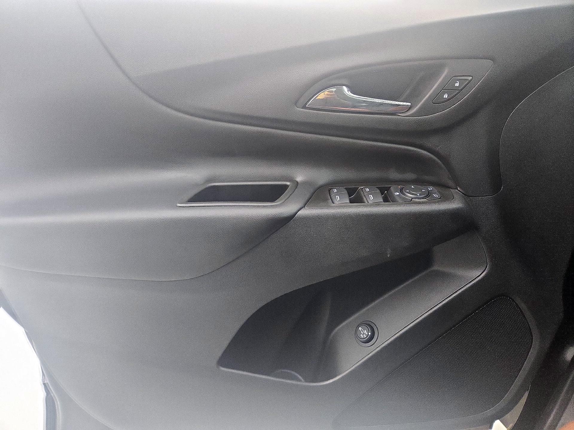 Thumbnail: 2021 Chevrolet Equinox - 12