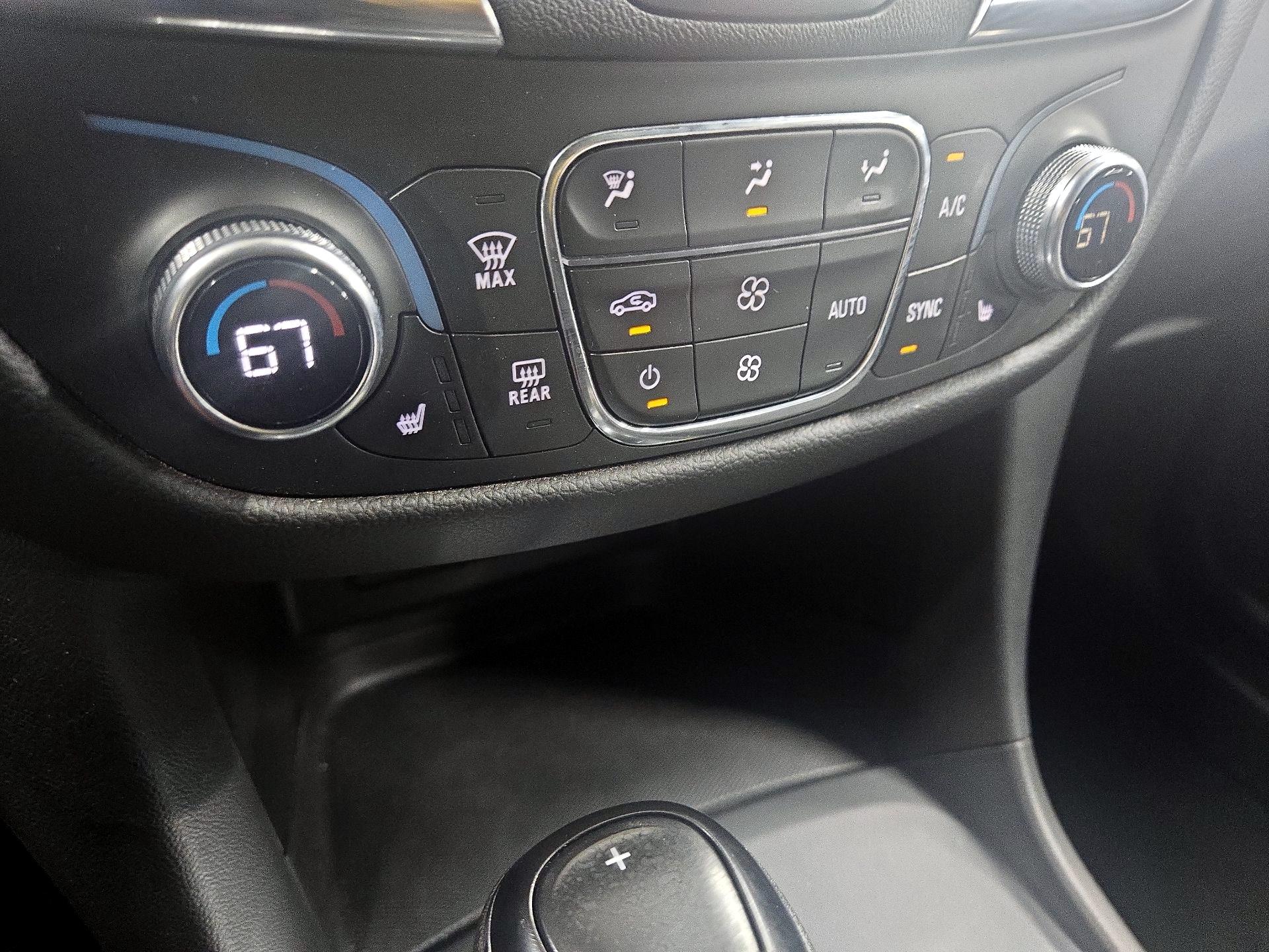 Thumbnail: 2021 Chevrolet Equinox - 16