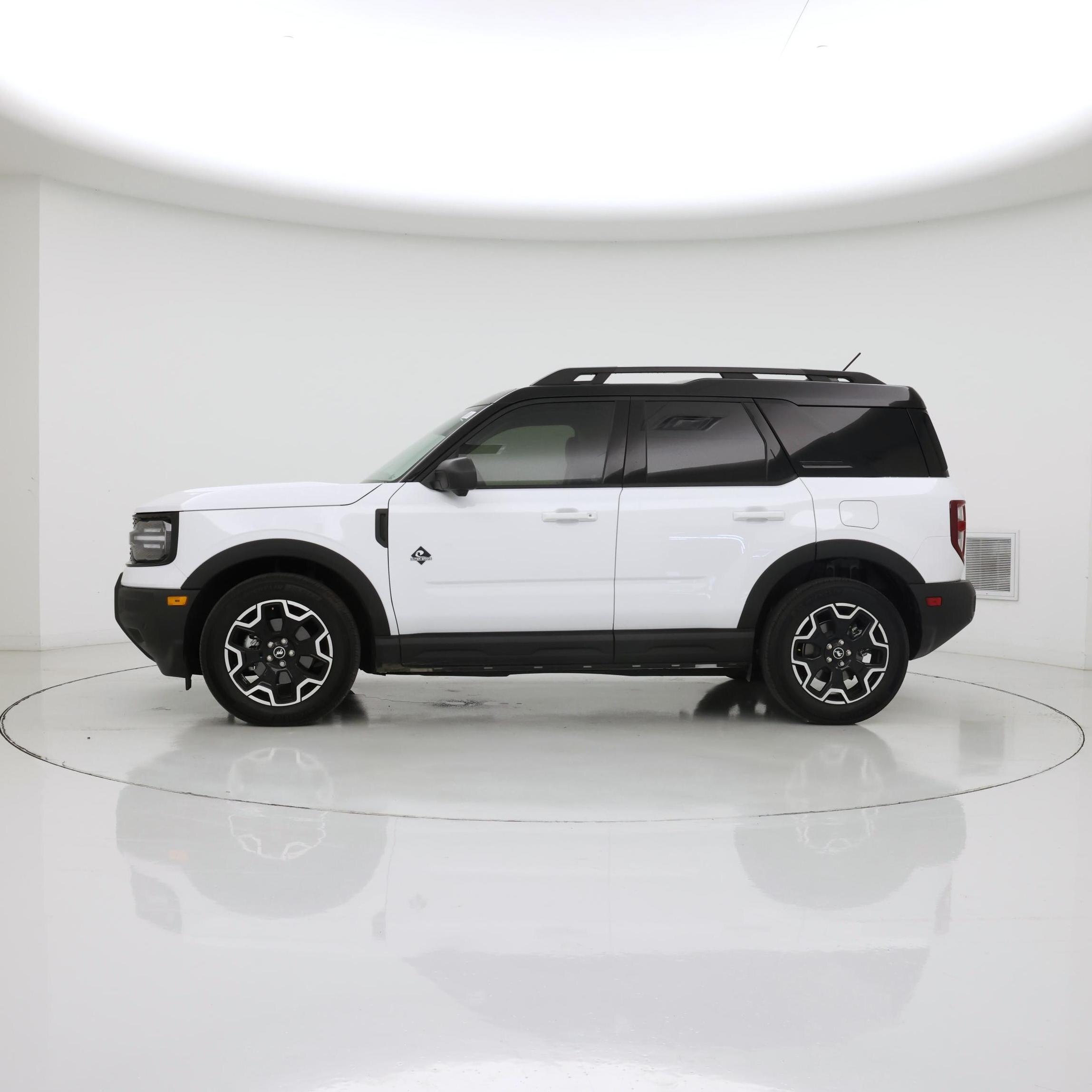 Thumbnail: 2025 Ford Bronco Sport - 3