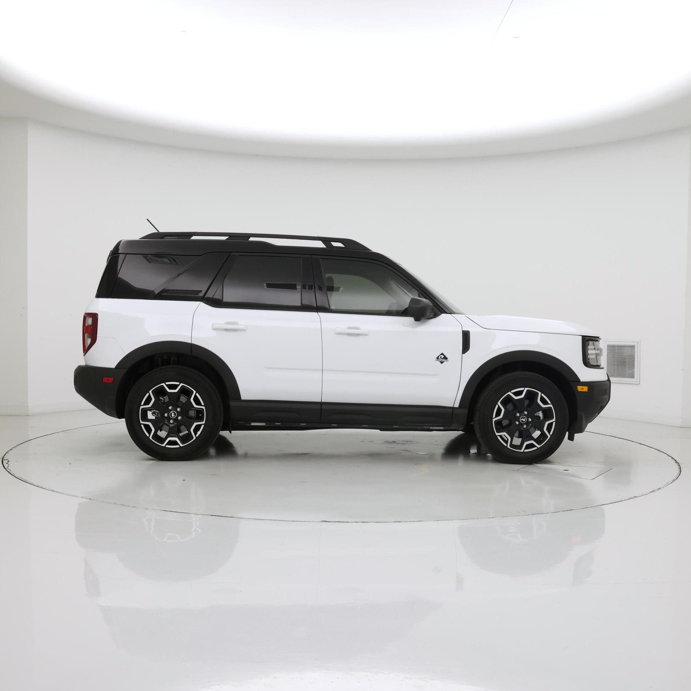 Thumbnail: 2025 Ford Bronco Sport - 7