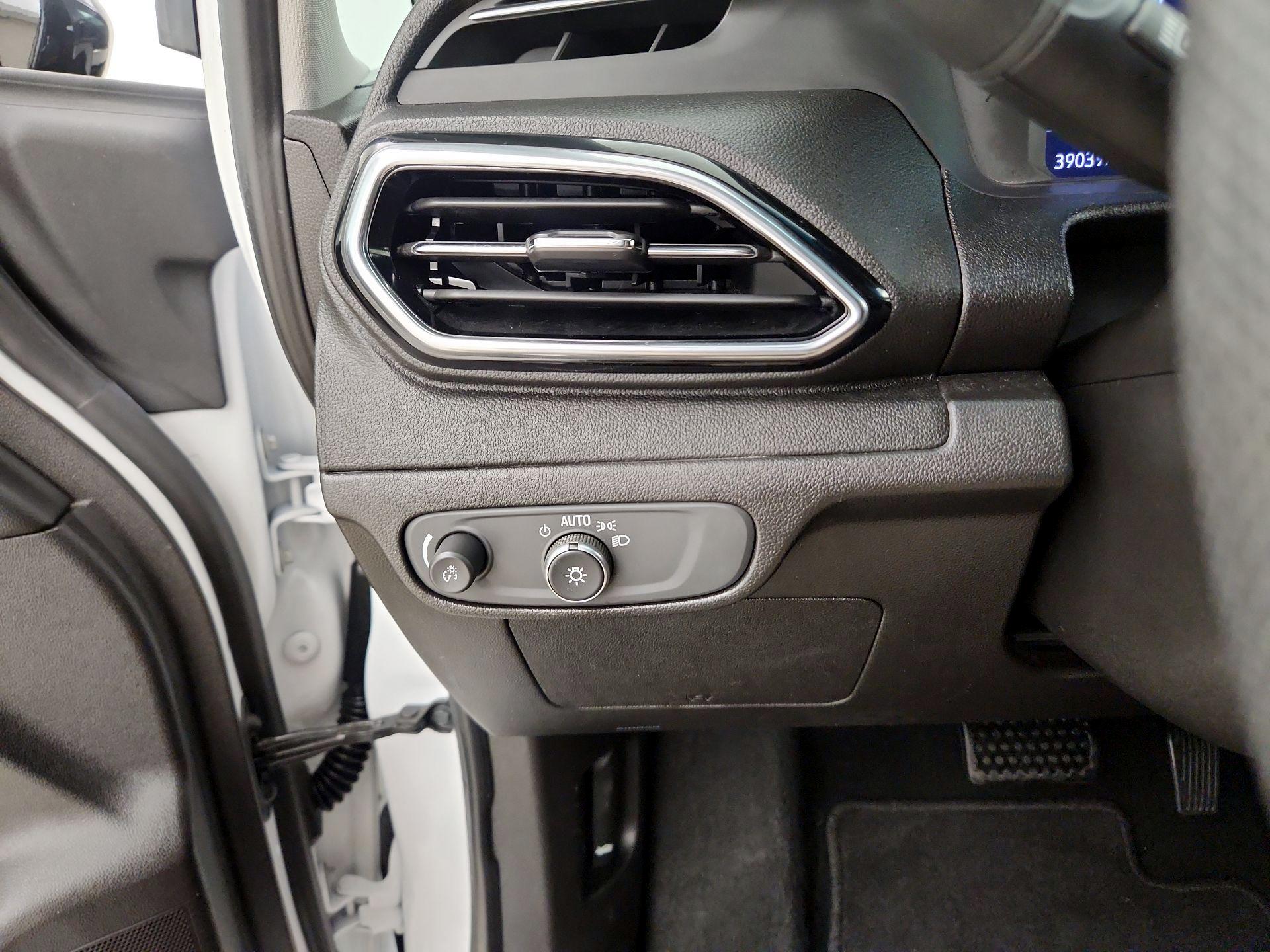 Thumbnail: 2023 Chevrolet Bolt EV - 13
