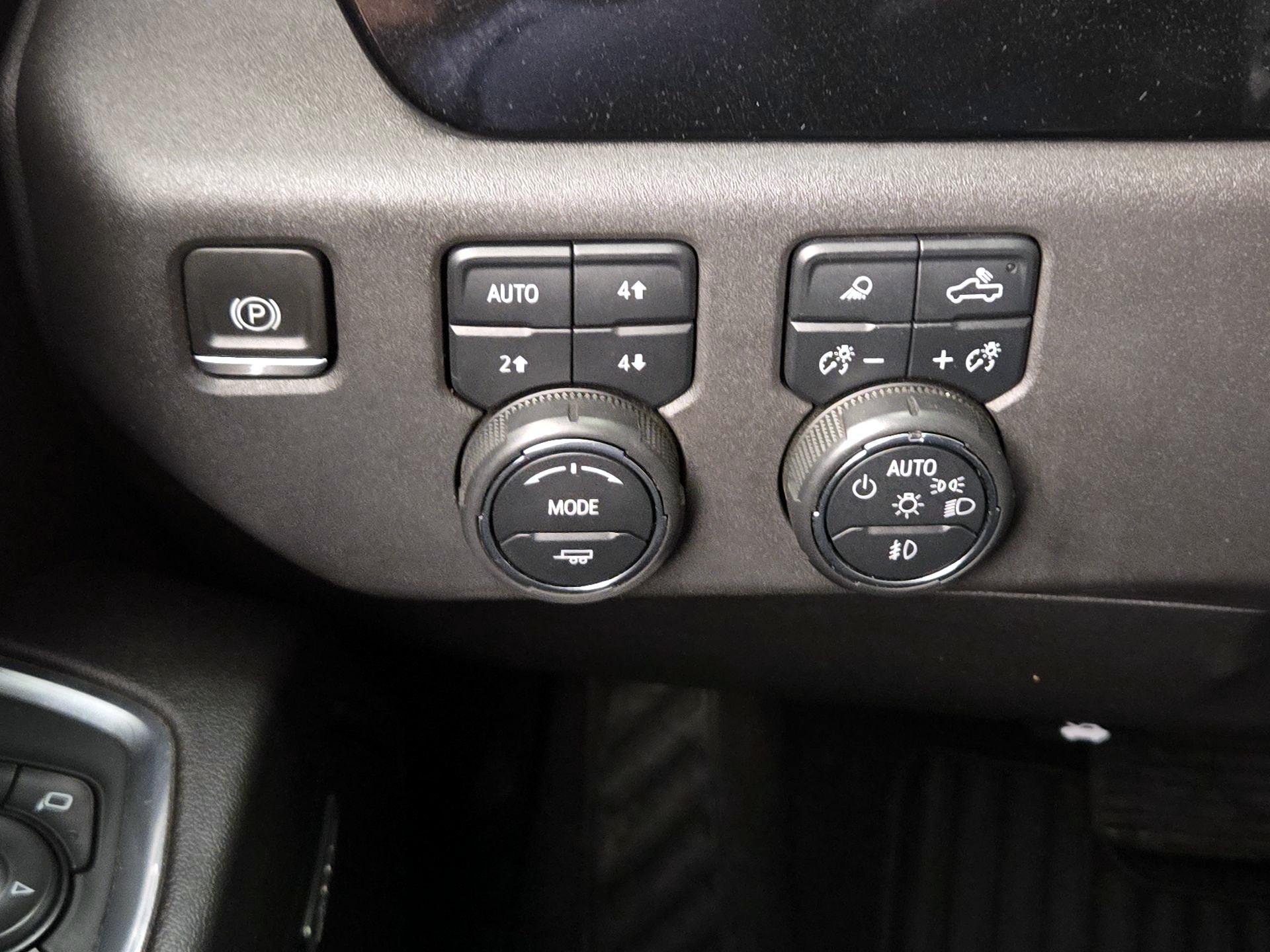 Thumbnail: 2024 Chevrolet Silverado 1500 - 13