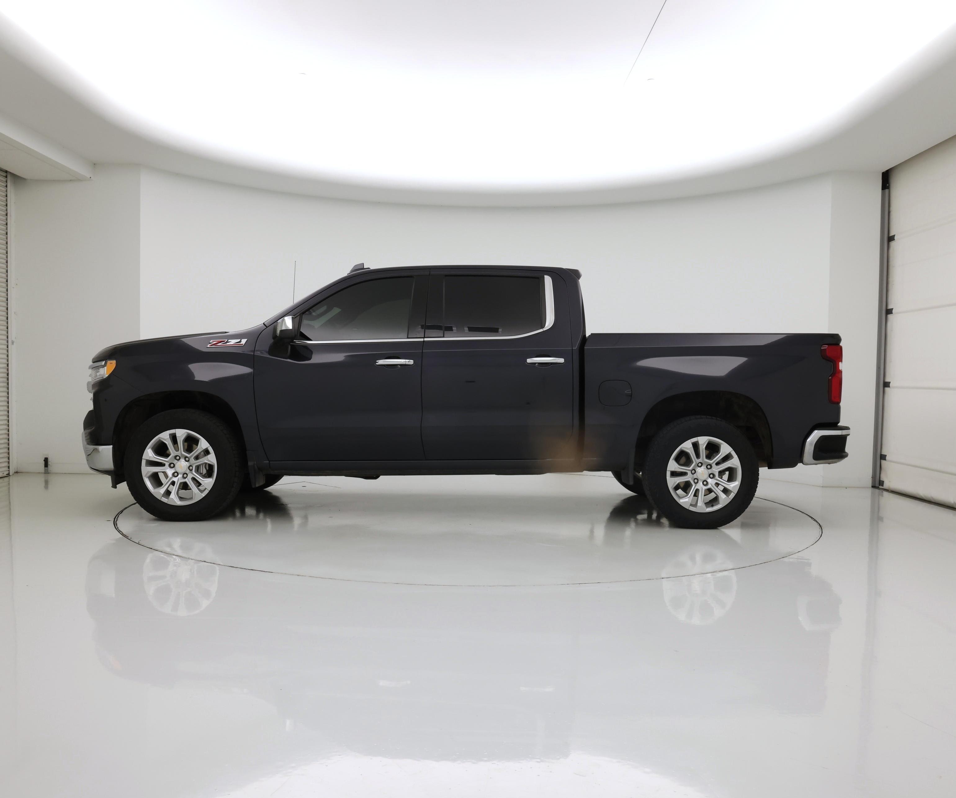 Thumbnail: 2024 Chevrolet Silverado 1500 - 3