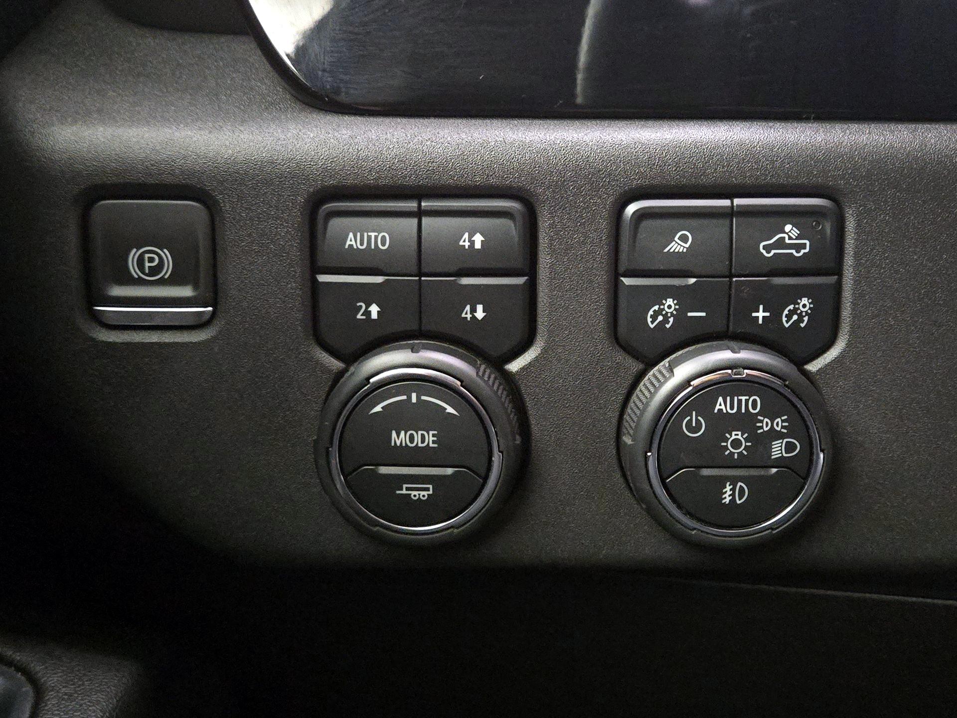 Thumbnail: 2024 Chevrolet Silverado 1500 - 13