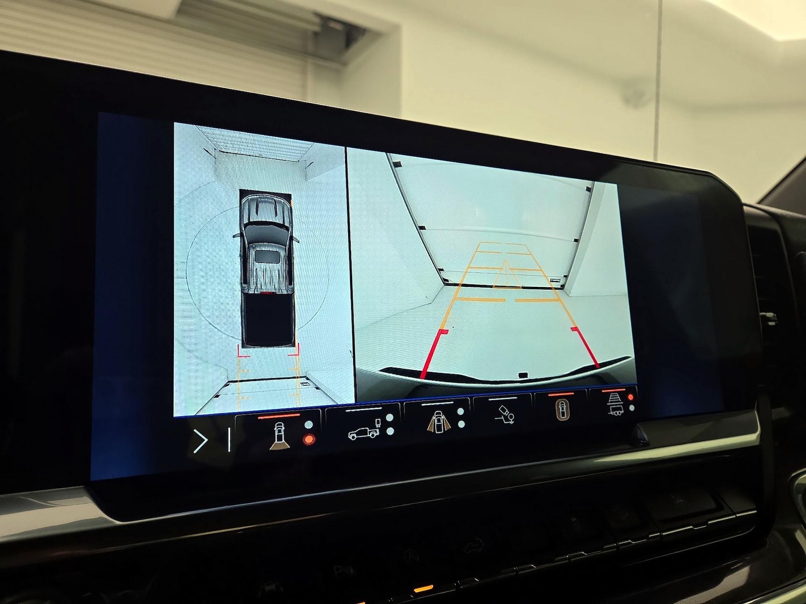 2024 Chevrolet Silverado 1500 LTZ - Photo 16