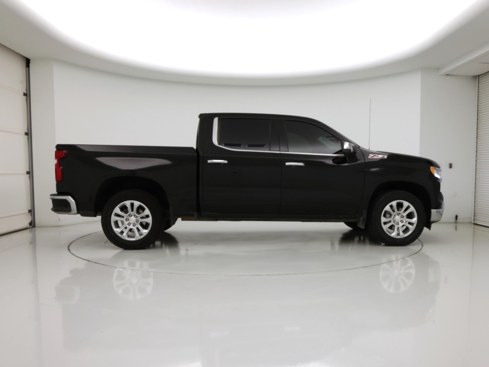 2024 Chevrolet Silverado 1500 LTZ - Photo 8